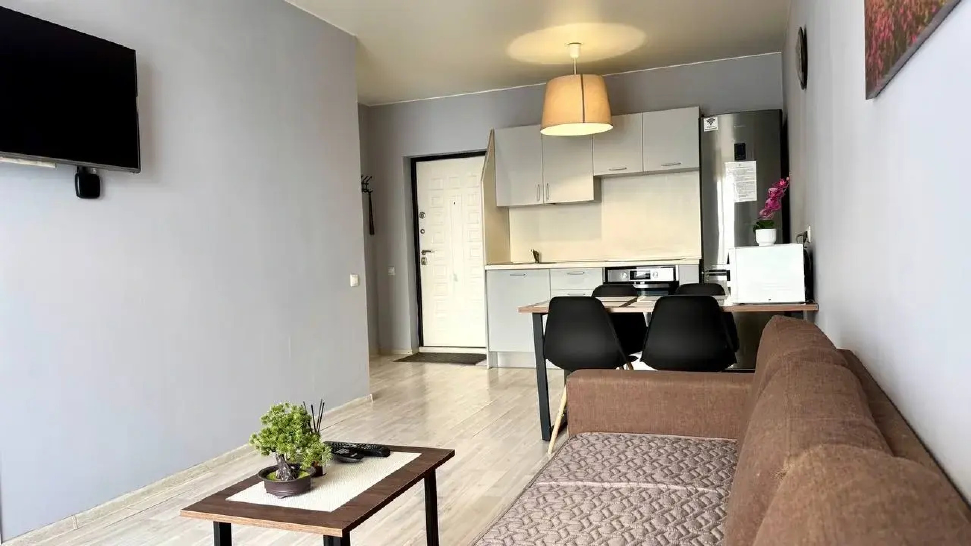 Квартира Акварели Лофт