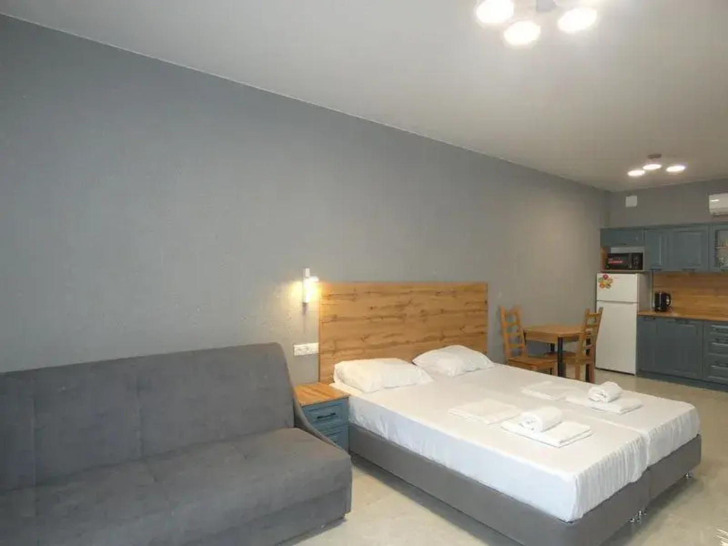 Курортный отель Три тополя