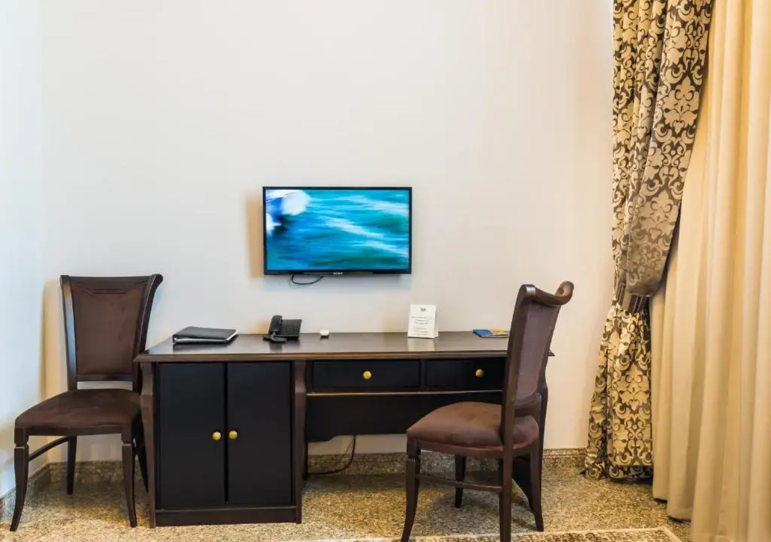 Отель Royal Petrol