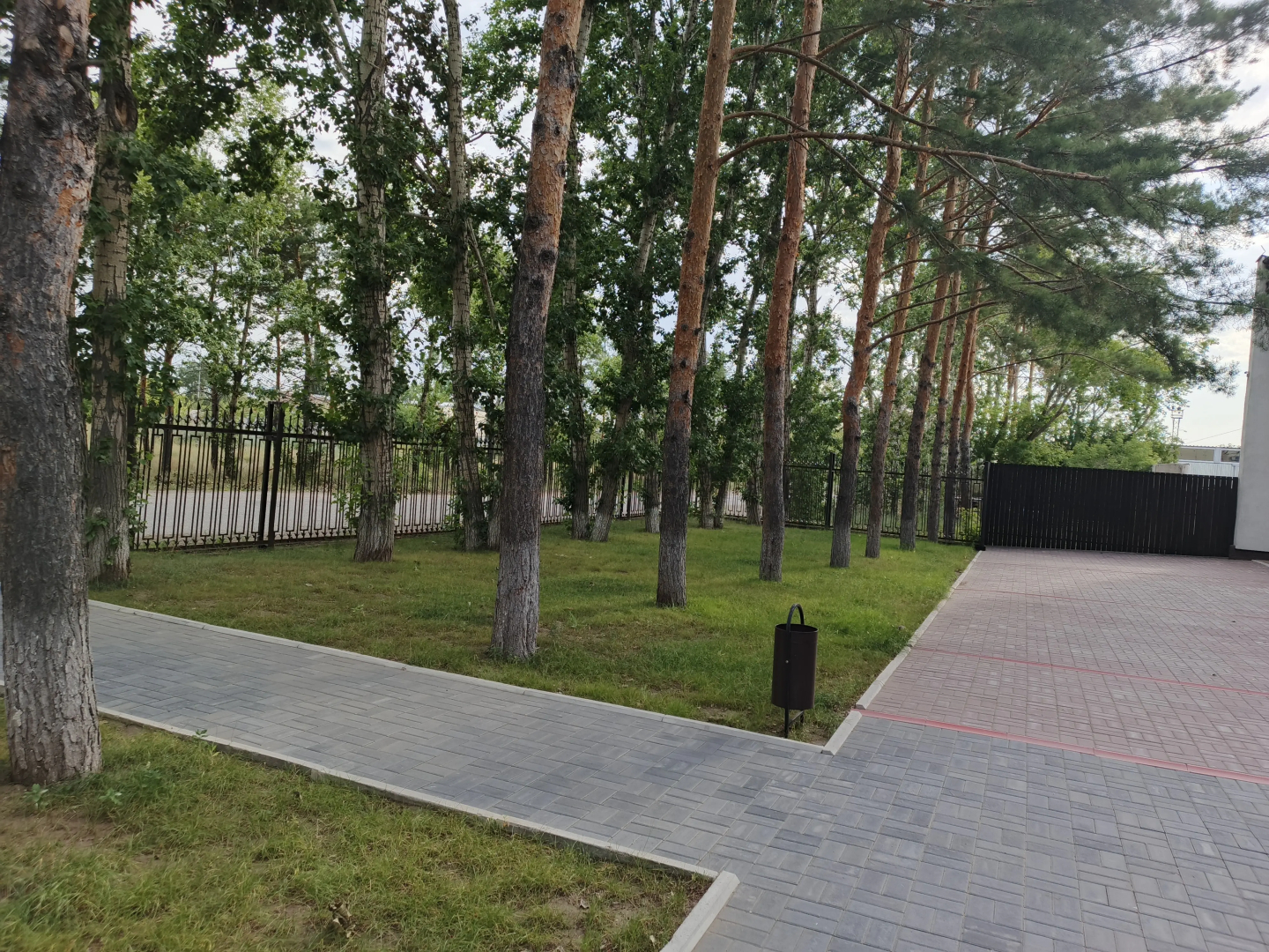 Отель Берлога