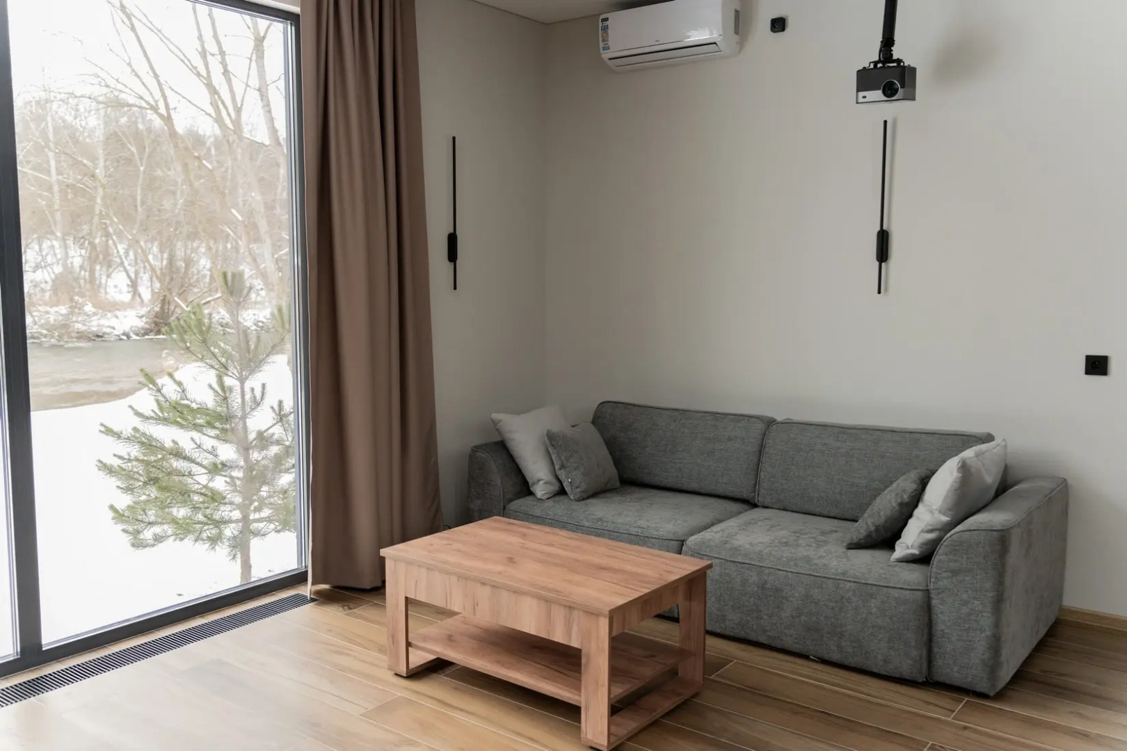 Частный дом Коттедж Лес