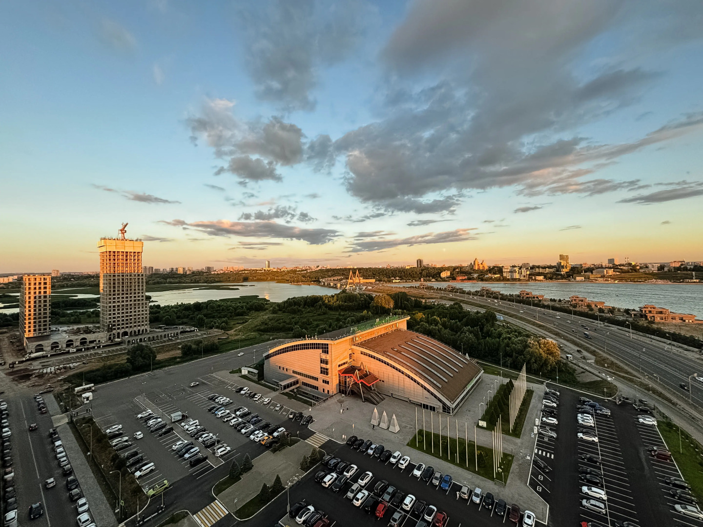 Апартаменты в ЖК Savin House с Панорамными Окнами