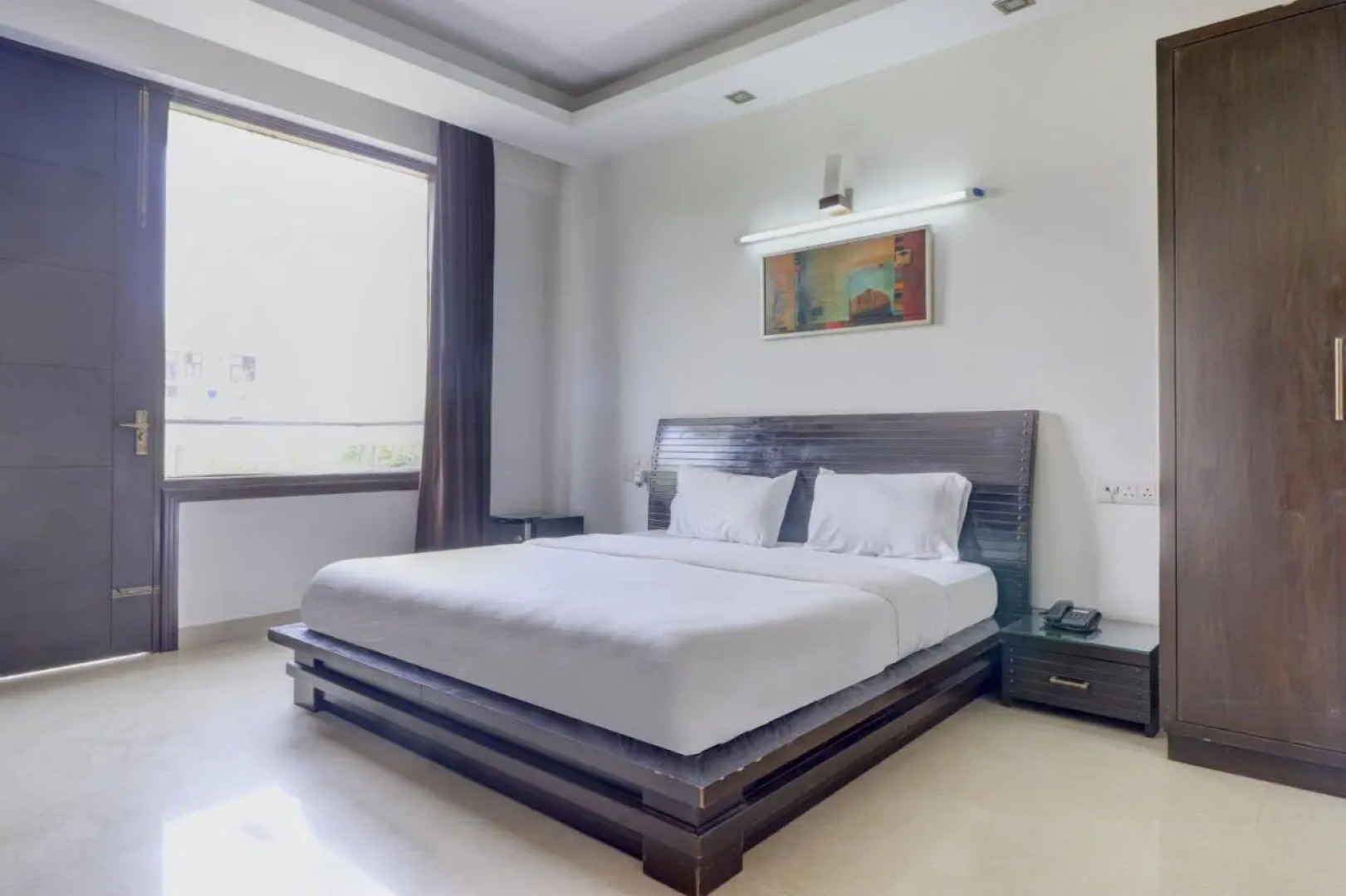 Отель Blue Moon Residency Hotel & Restaurant