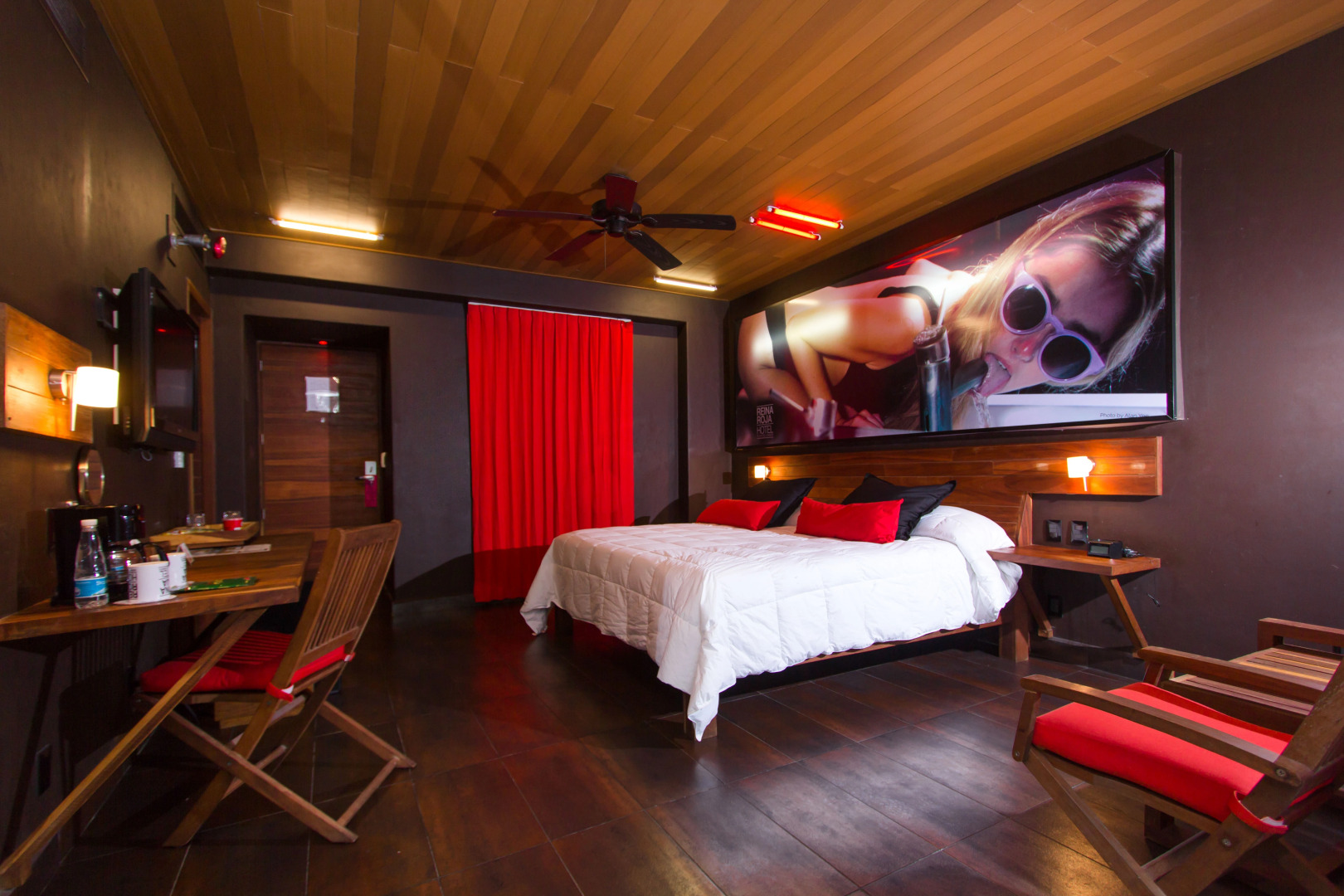 Отель La Reina Roja Boutique adults only