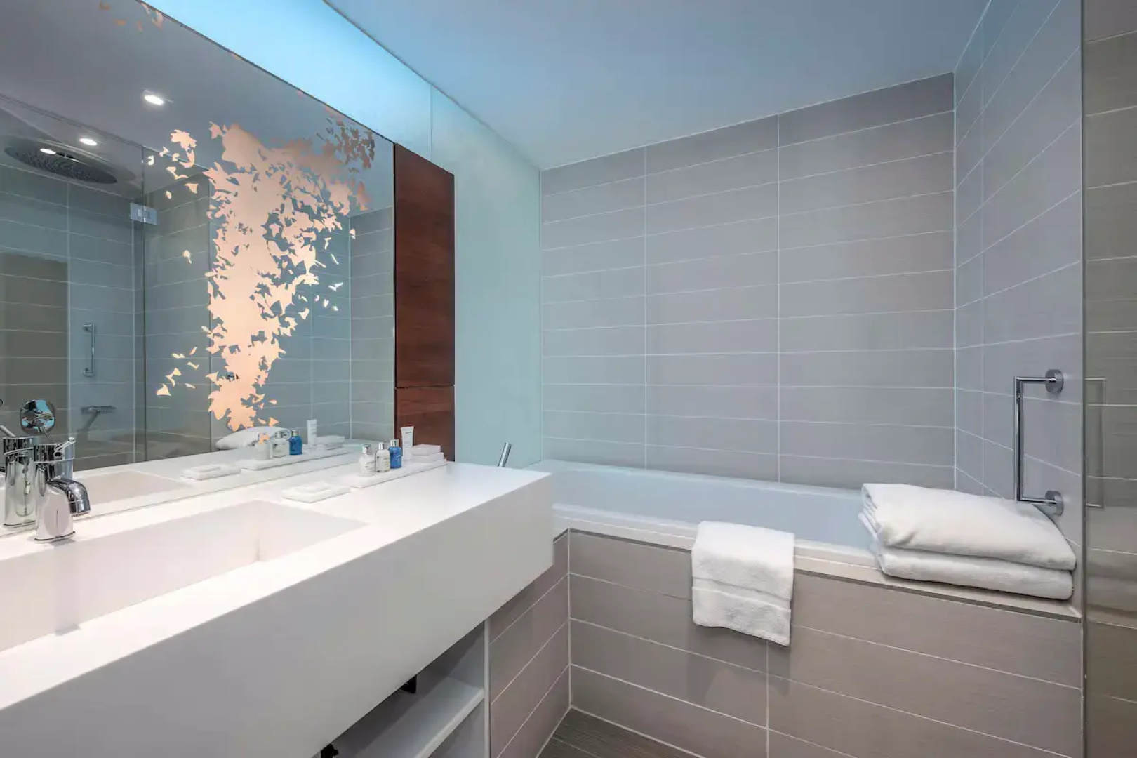 Отель Radisson Blu Iveria Hotel, Tbilisi