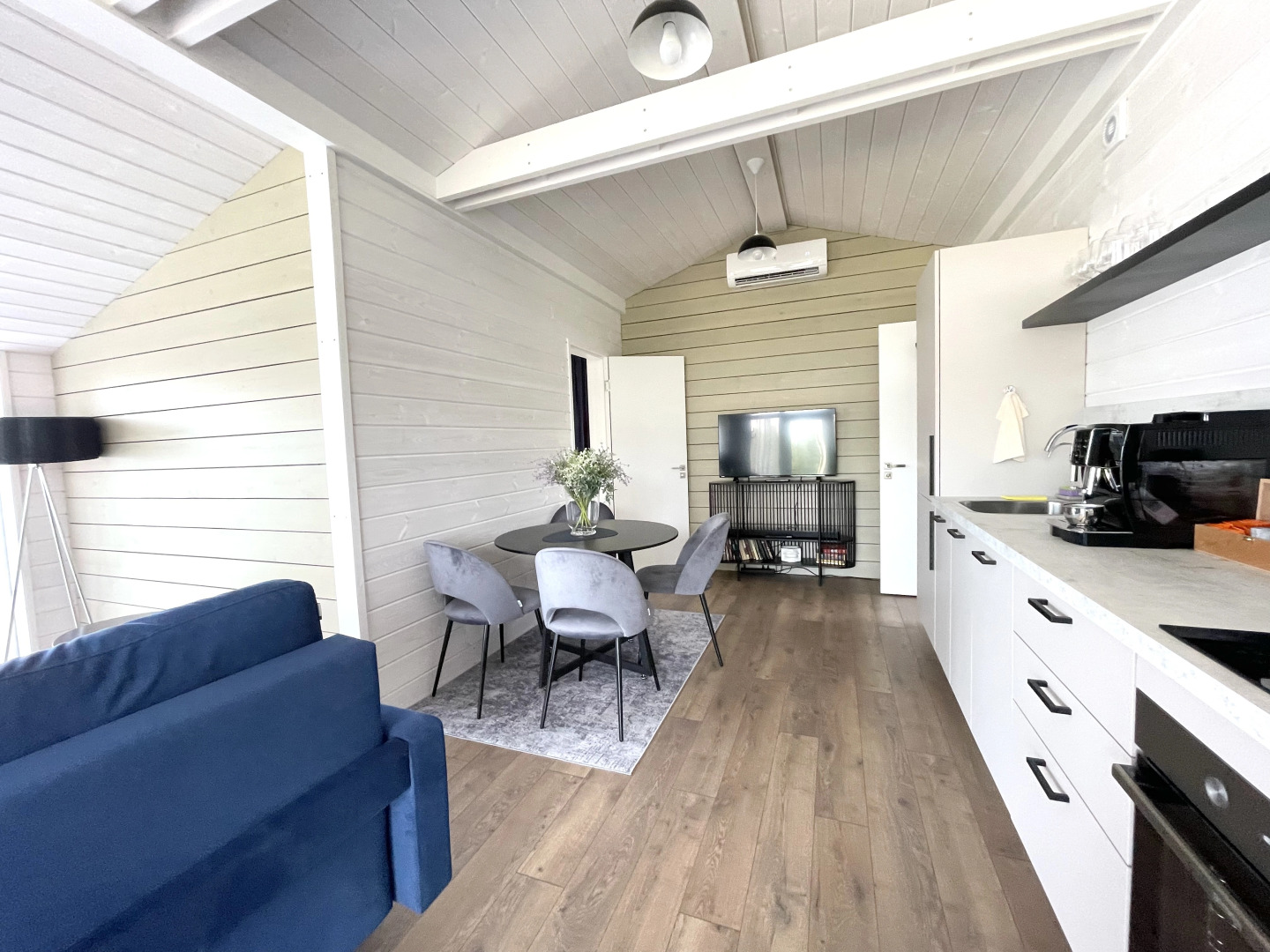 Частный Дом Two House River 1+1 с уличным СПА