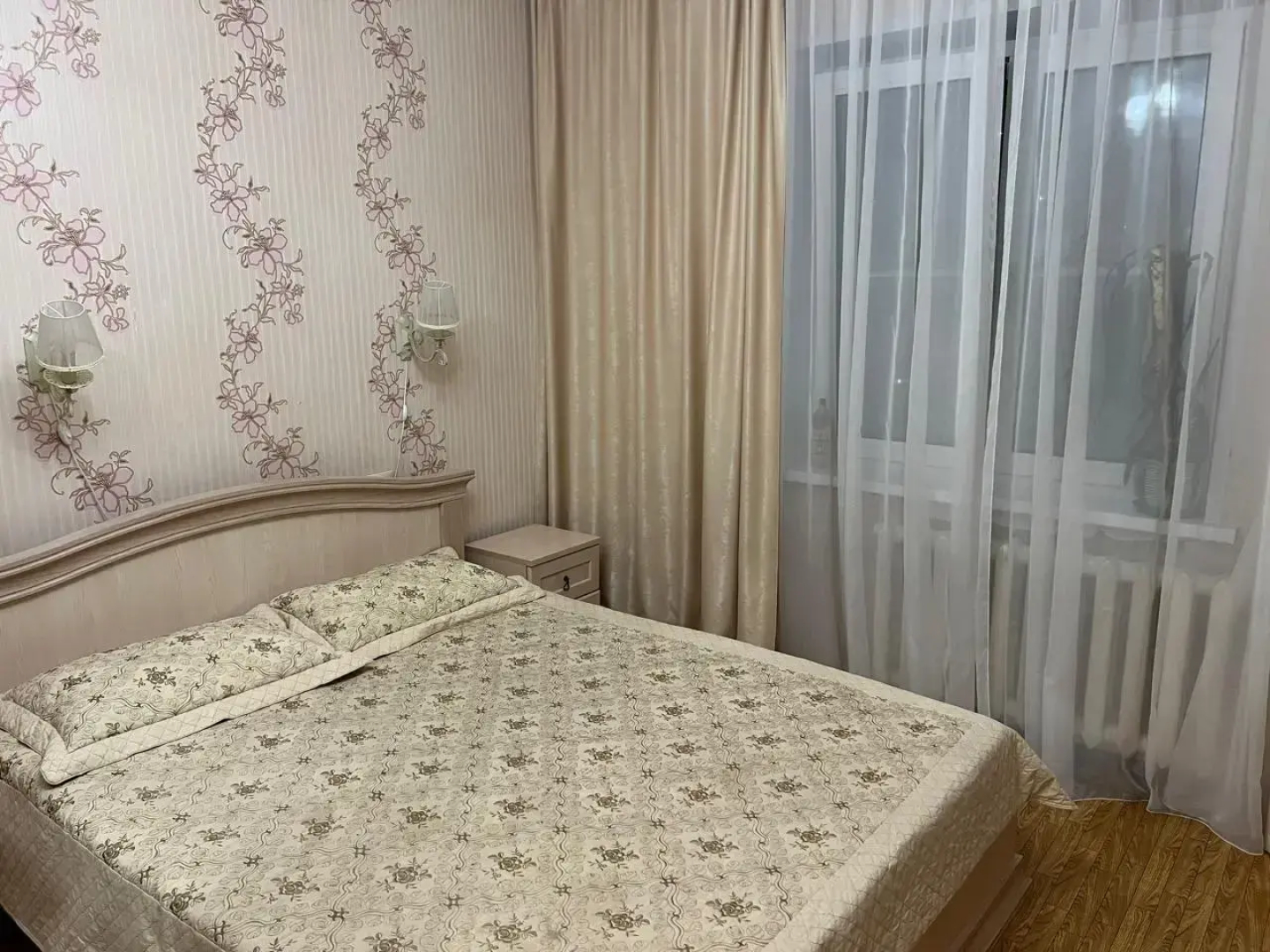 Квартира Родионова 165/4