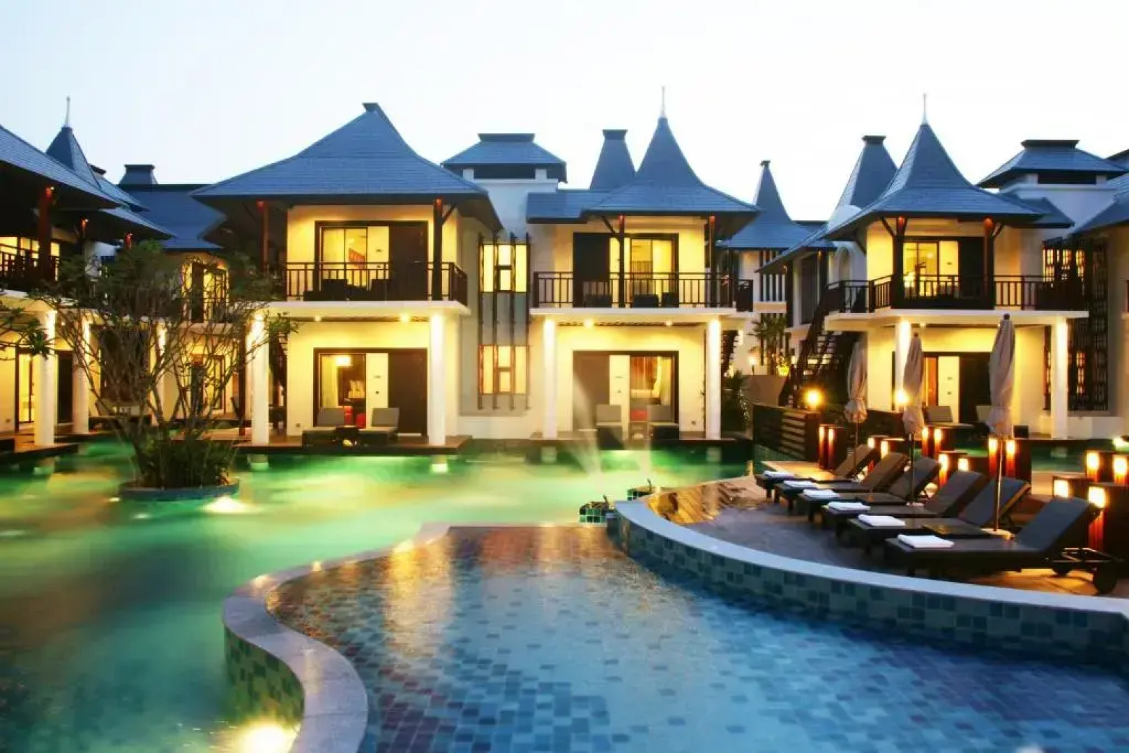 Отель Z Through by The Zign