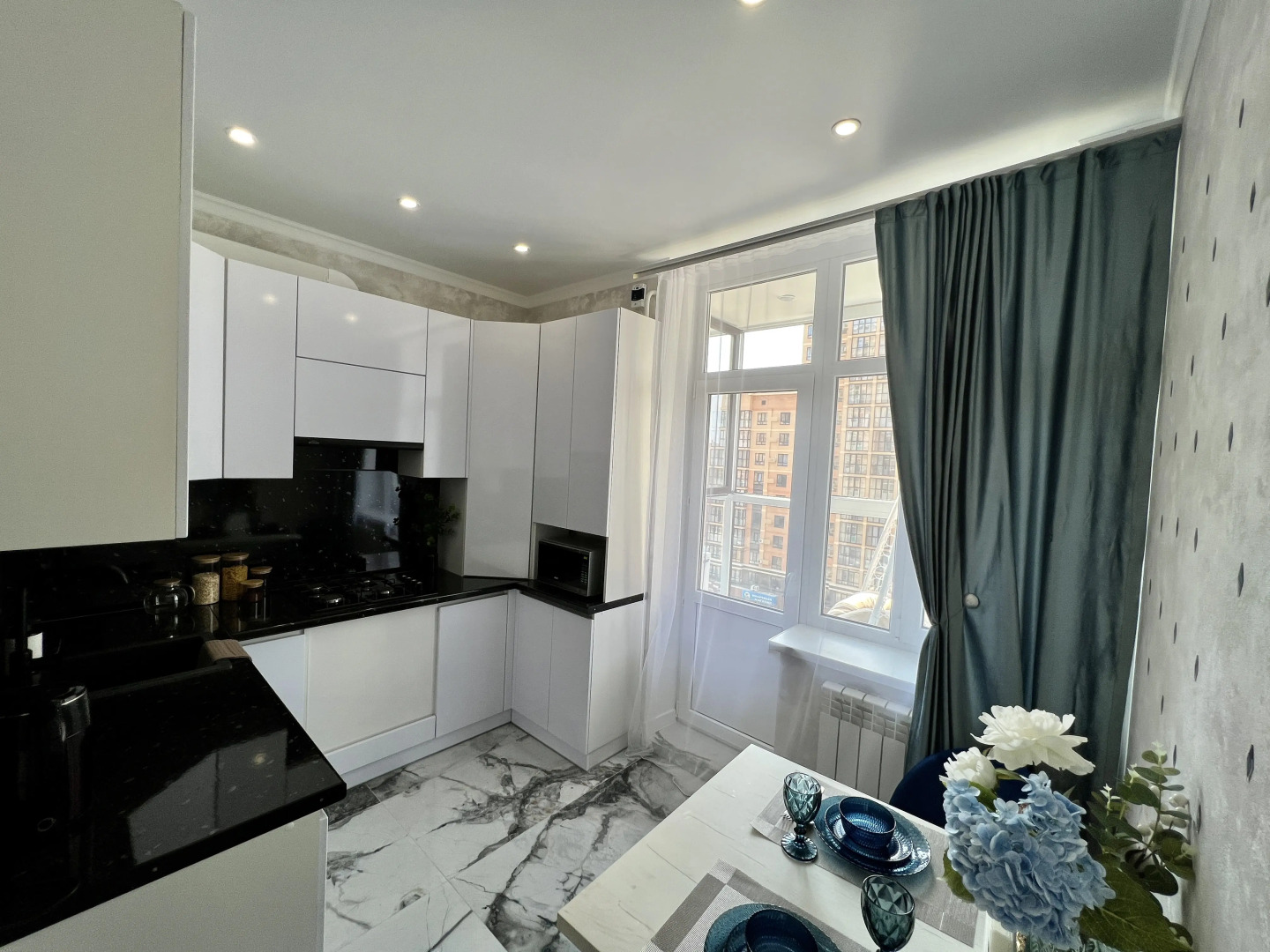 Квартира Элегантная в ЖК Российский рядом со сквером