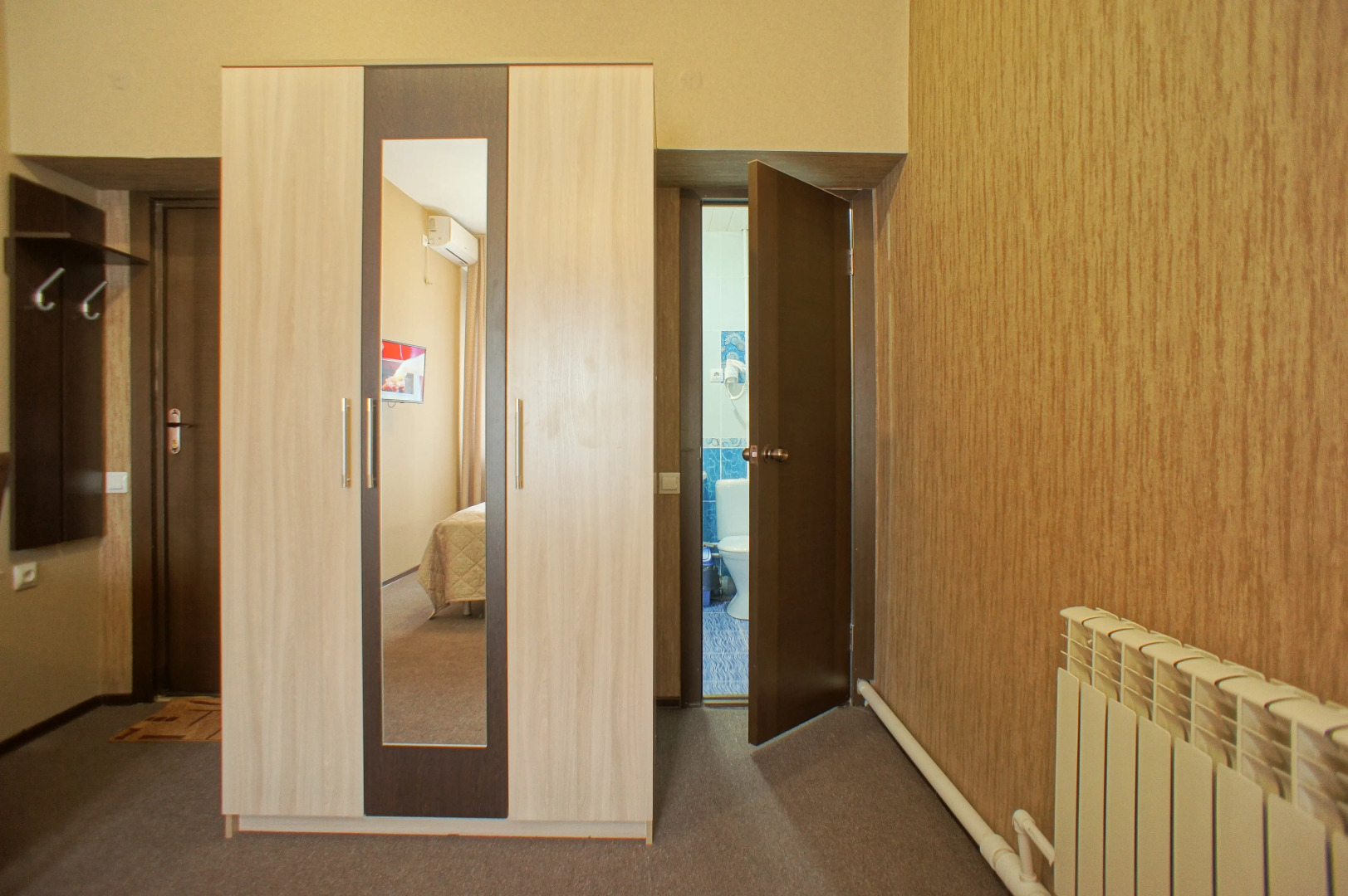 Отель Славянка