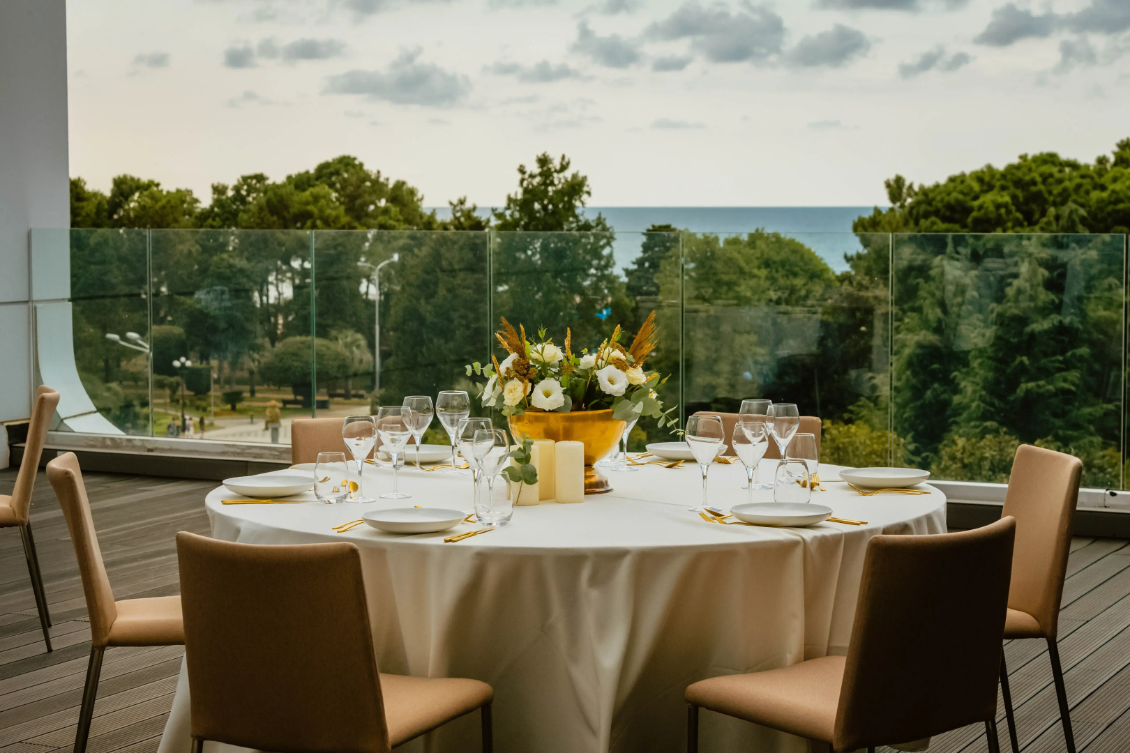 Отель Le Meridian Batumi