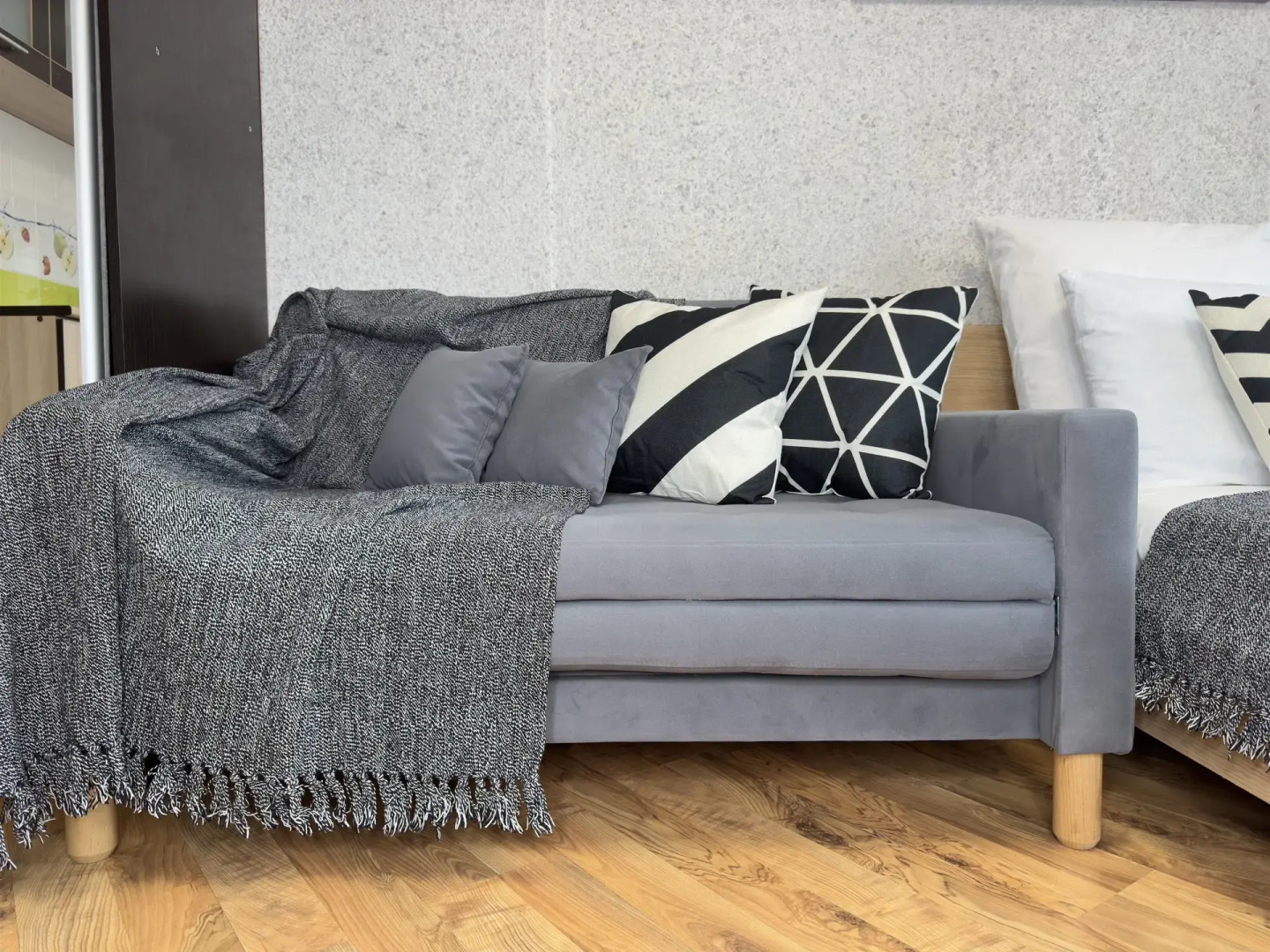 Квартира Уютна студия не далеко от зоопарка.