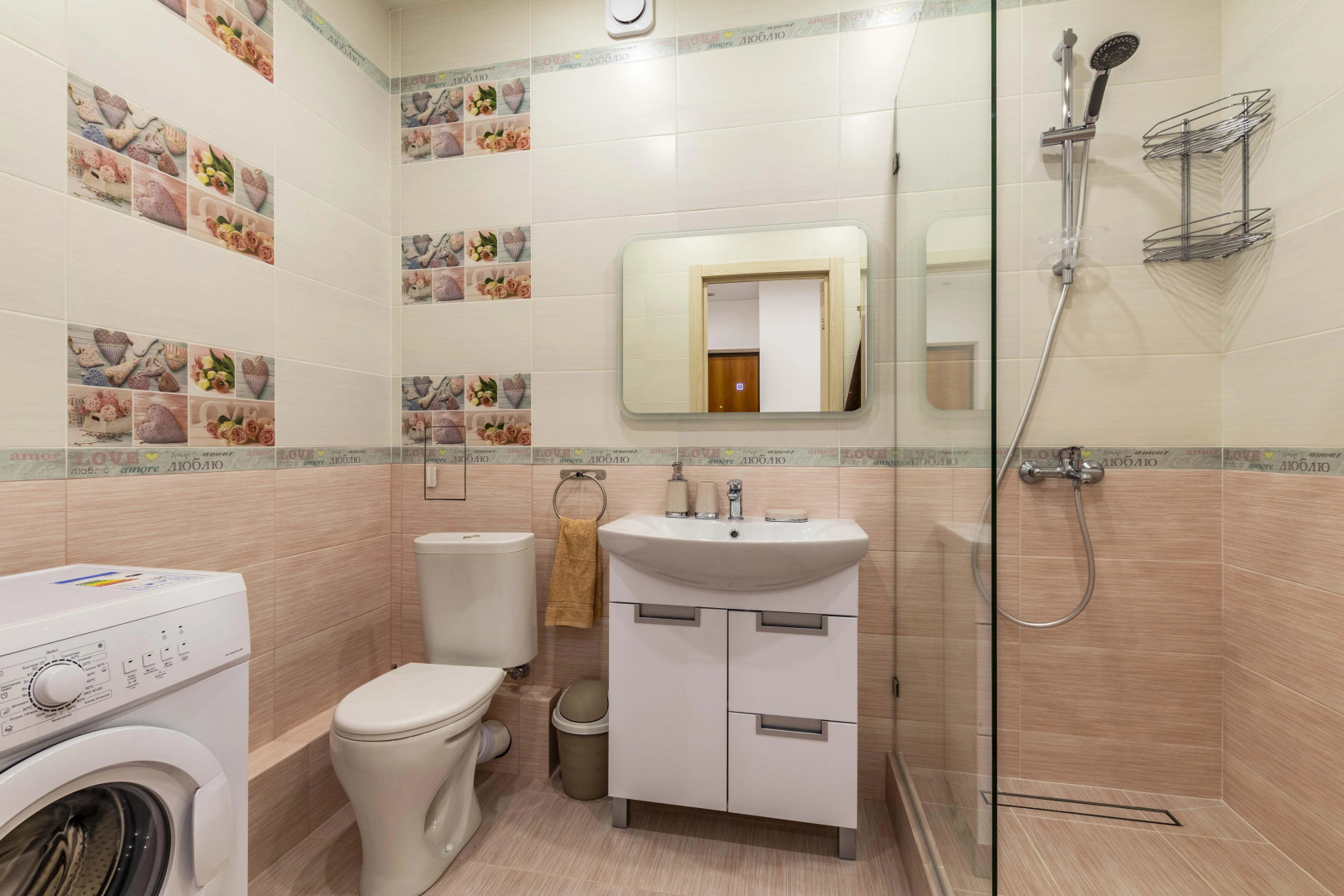 Квартира Двухкомнатная на Тверитина 41