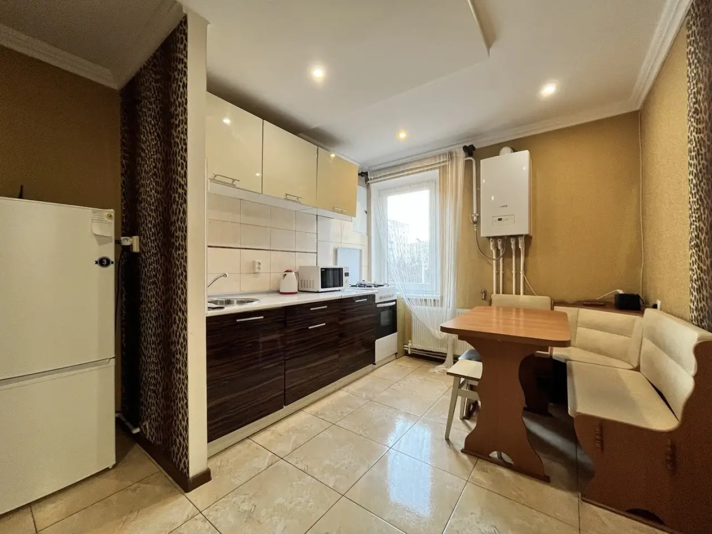 Квартира проспект Октябрьской Революции 40/4-2