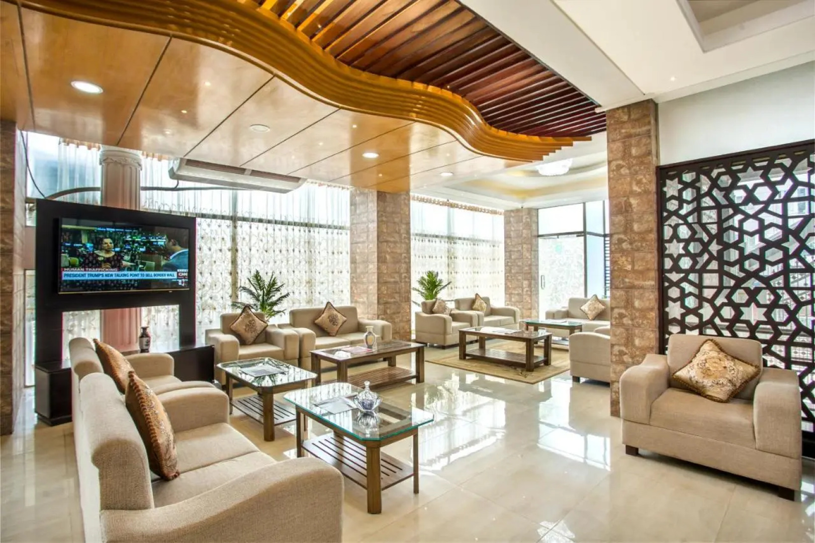 Отель White Palace