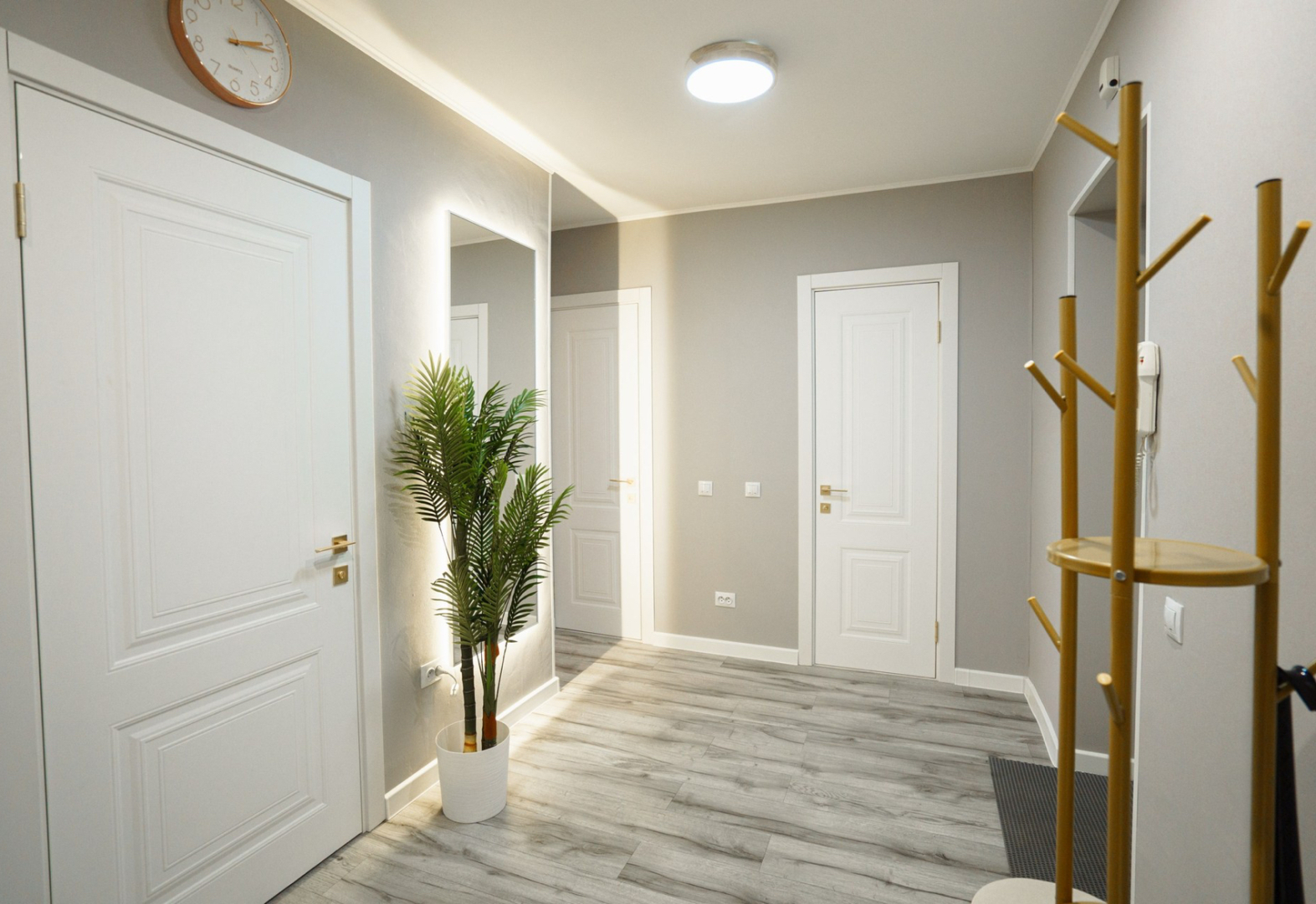 Квартира Уютная 2-х Комнатная с Новым Ремонтом