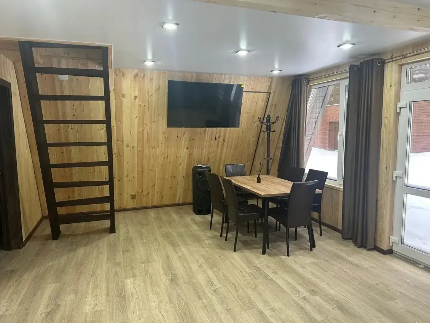 Частный дом A-frame большой