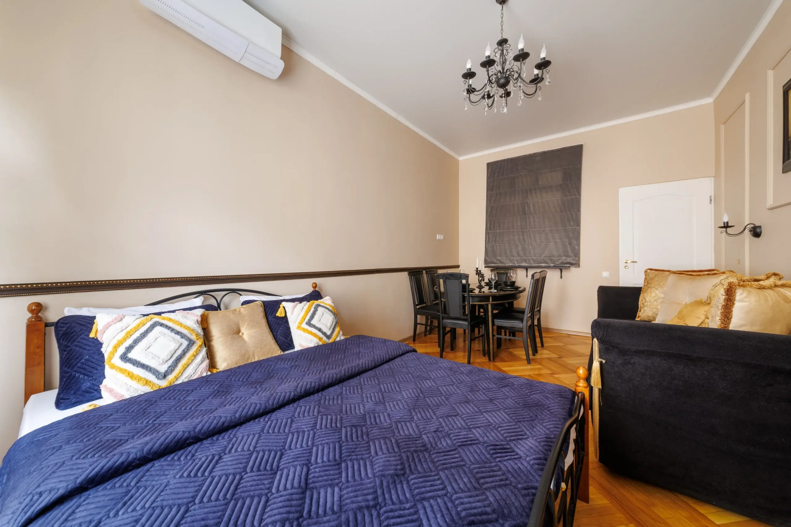 Апартаменты Лофт у Площади Восстания 2 спальни