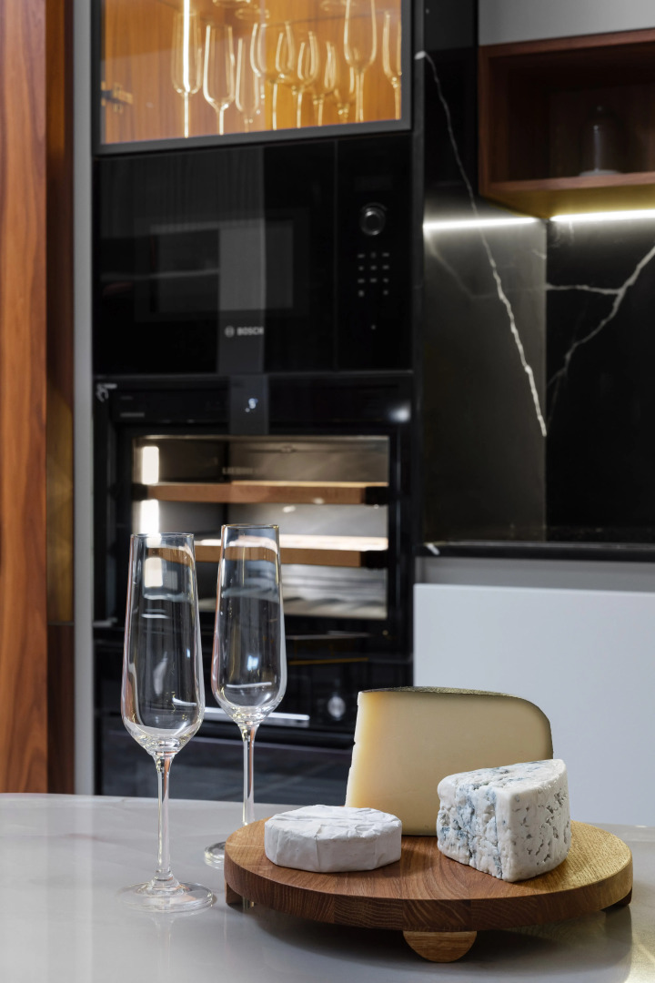 Апартаменты LordlyUp с караоке на  74 этаже