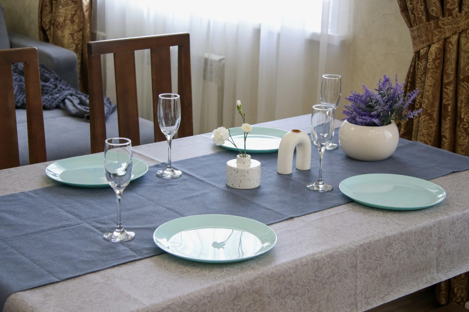 Апартаменты Unique Apart Жасмин  с детской кроваткой на 2 Заречной 7а