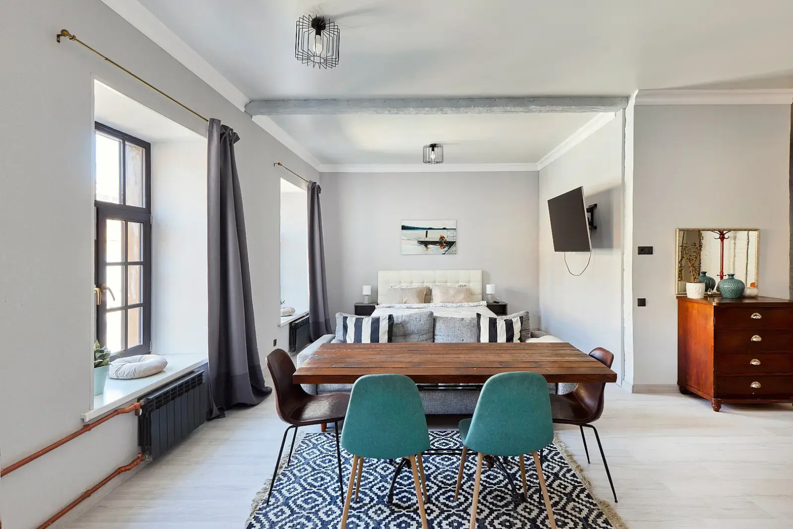 Квартира Orlov House с видом на крыши Петербурга