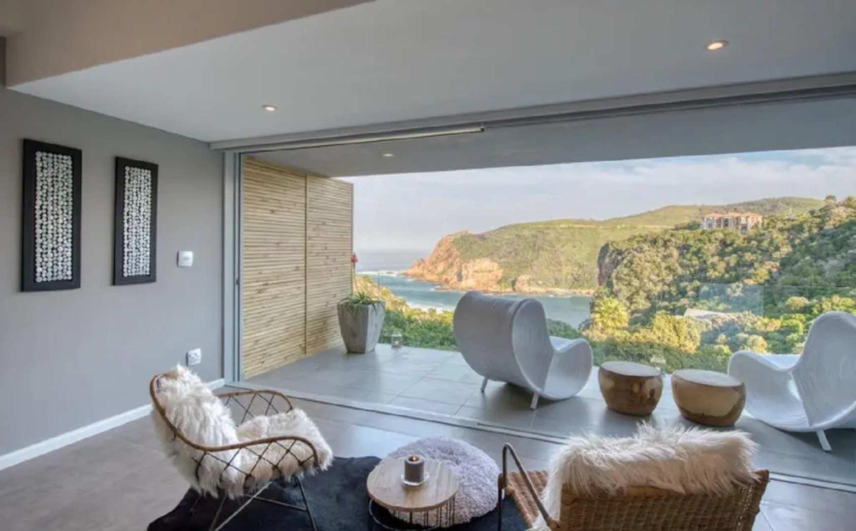 Отель Crown on the heads