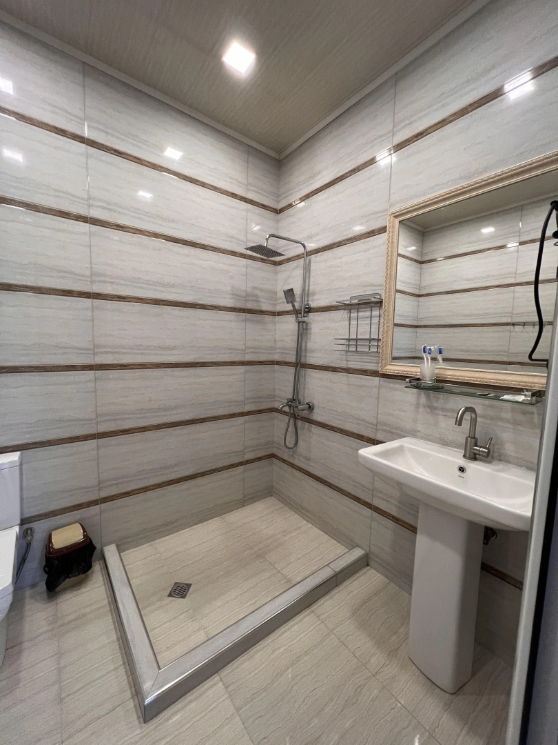 Отель Golden Resort