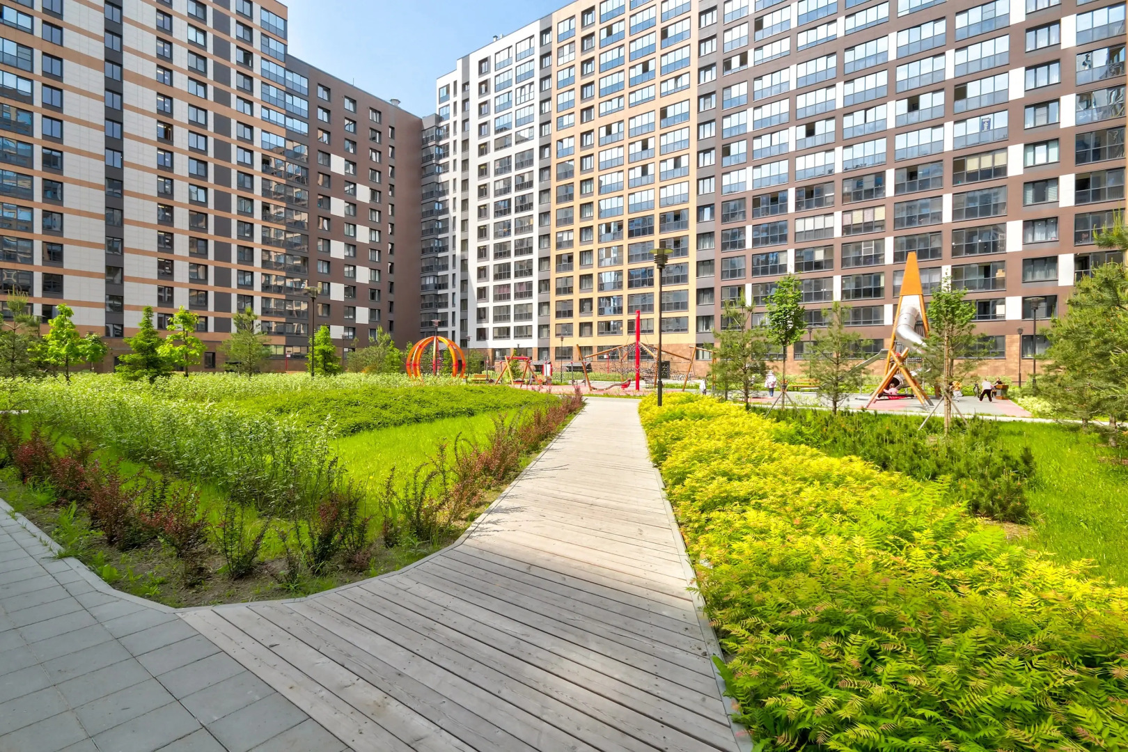 Апартаменты MyHomeYourHome на Дальневосточном проспект 19 к1