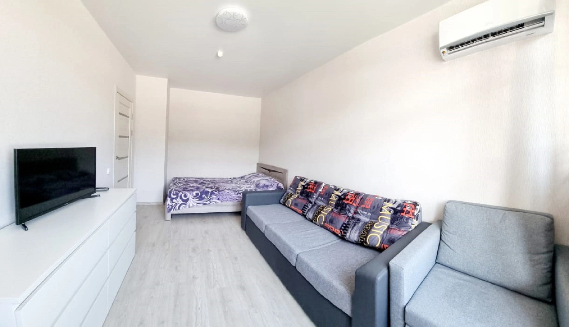 Апартаменты Holiday House 1