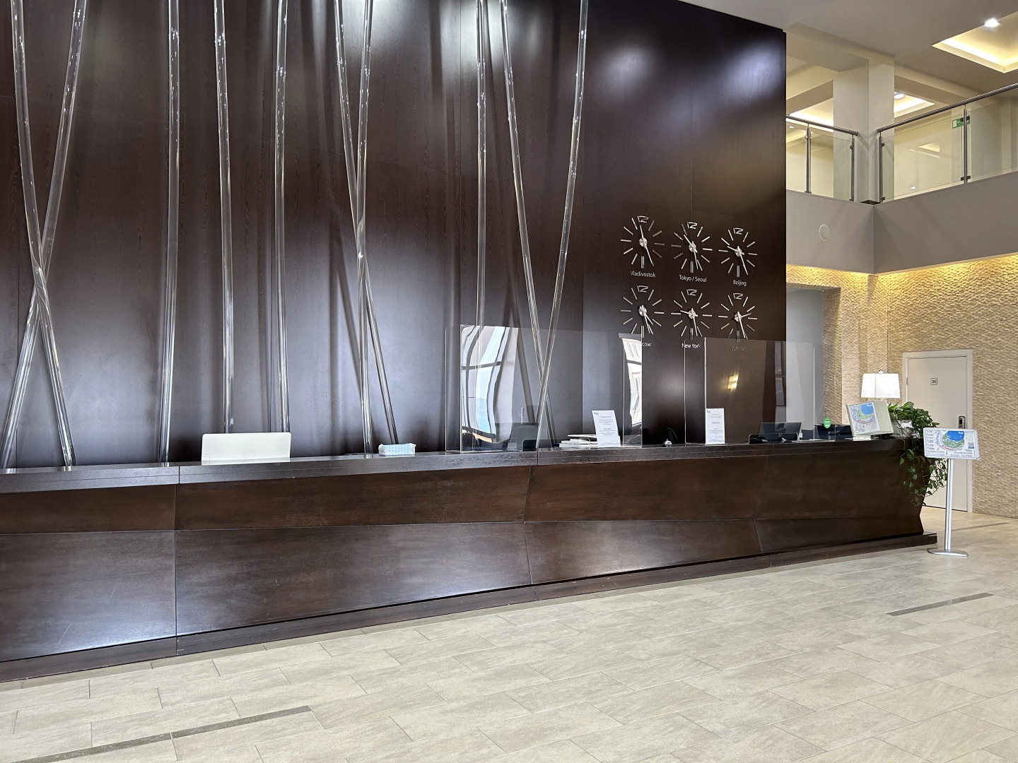 Hotel Paris Gostinichnogo Kompleksa Dvfu