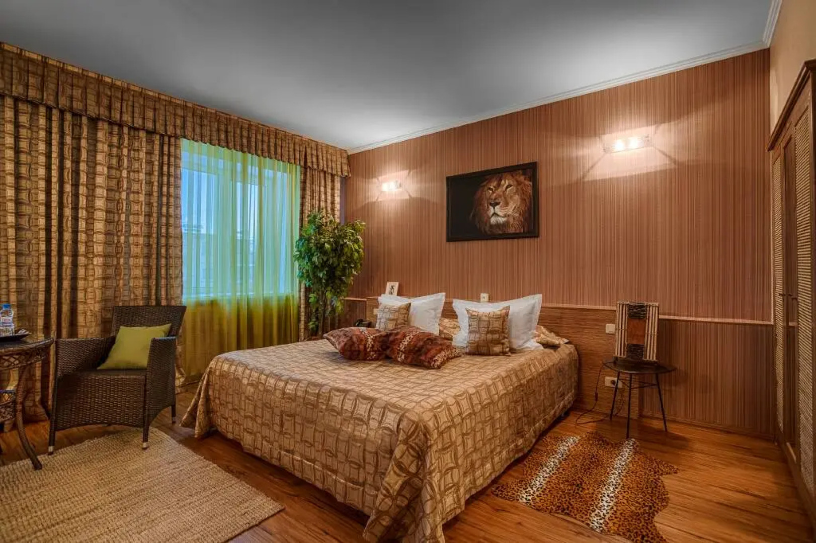 Отель Аврора