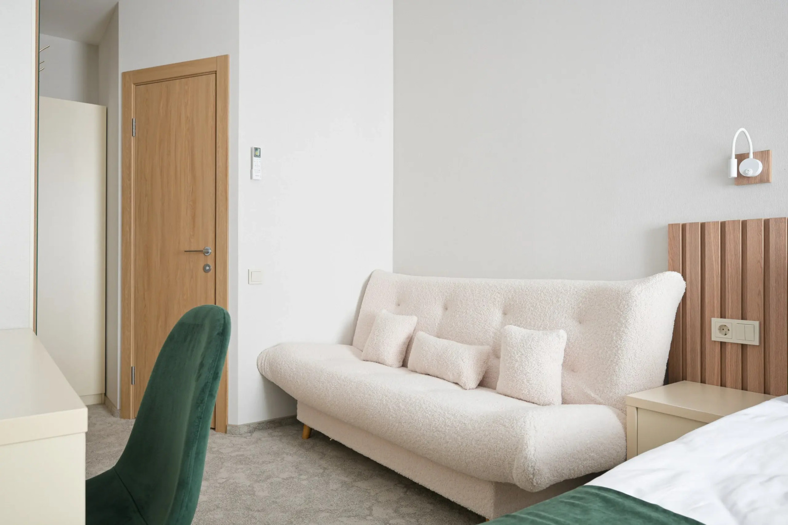 Отель Mirum Hotel