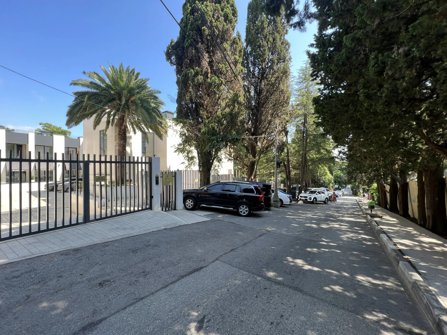 Апартаменты с большим бассейном