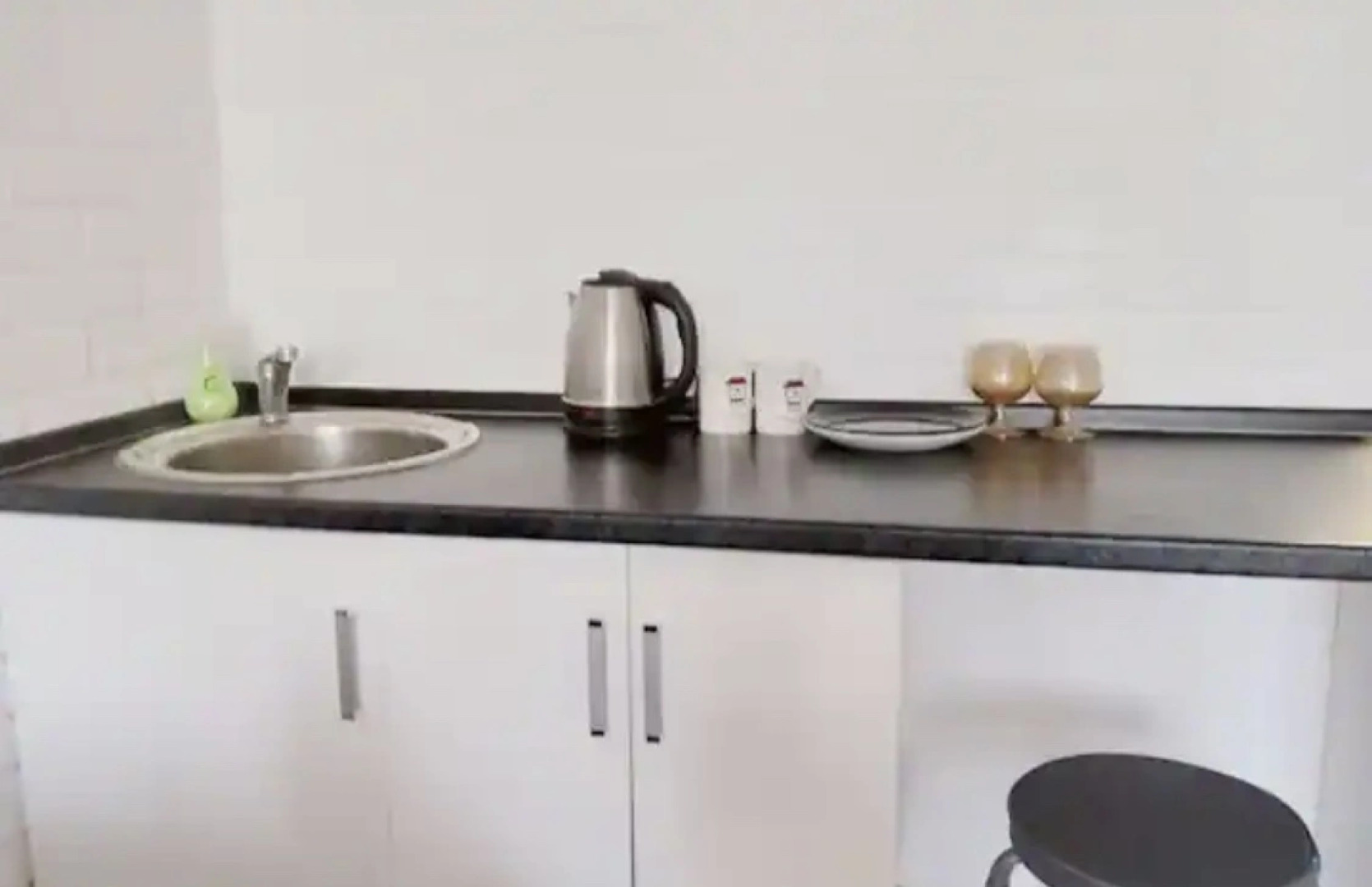 Апартаменты Вгости33 Фейгина 22 (17 эт)