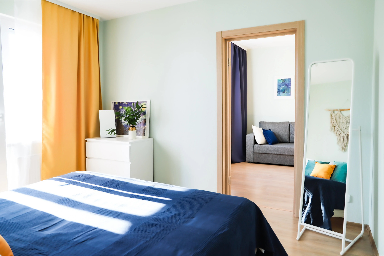 Апартаменты Уютные у Невы