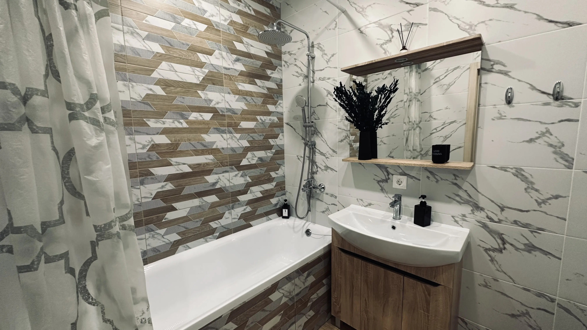 Квартира Yarkiy с видом на озеро