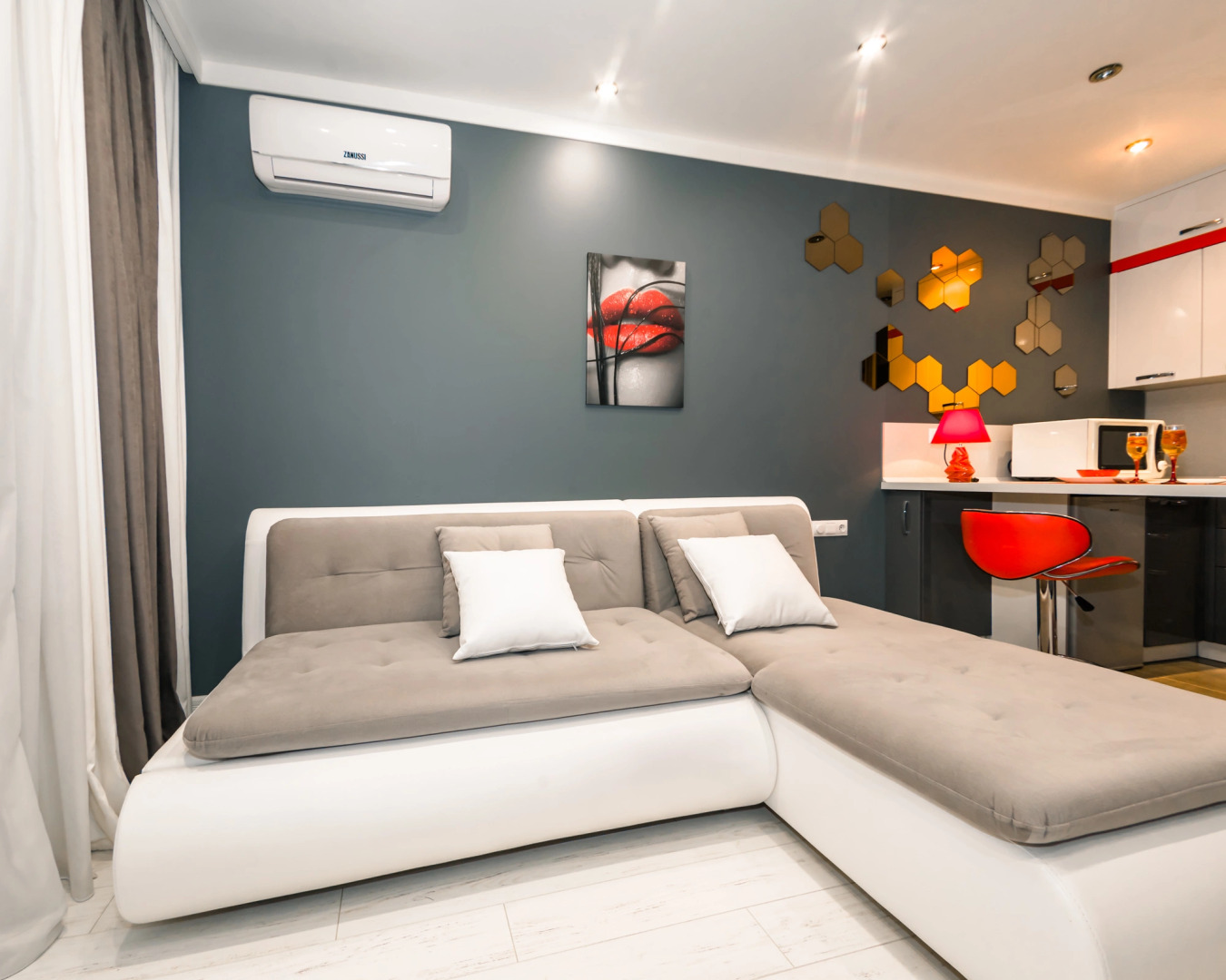 Апартаменты Премиум студия Метеора B-Flats