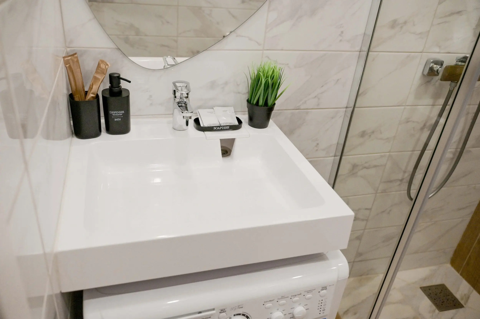 Апартаменты с панорамными окнами с шикарным видом на город 16 этаж