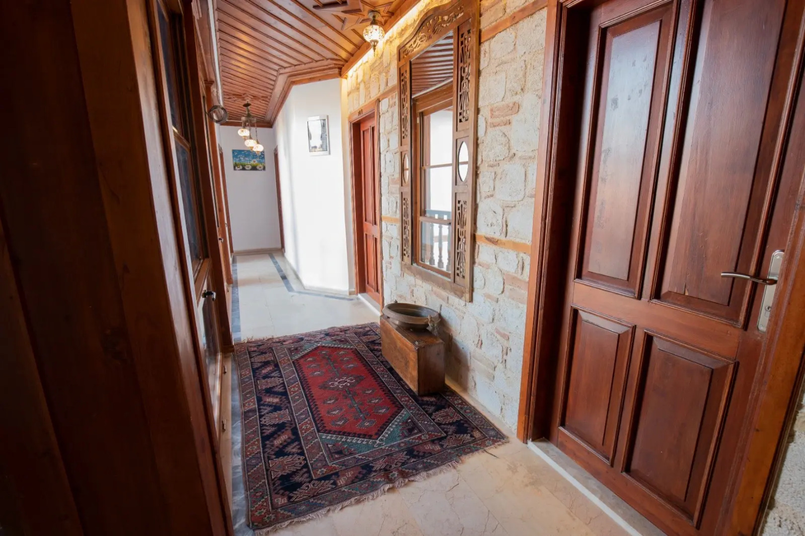 Отель White Garden