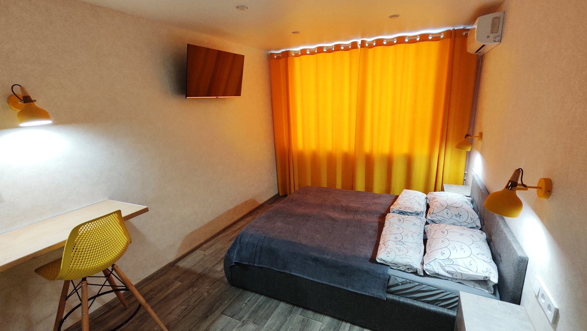 Апартаменты Жёлтая студия у метро Суконная слобода