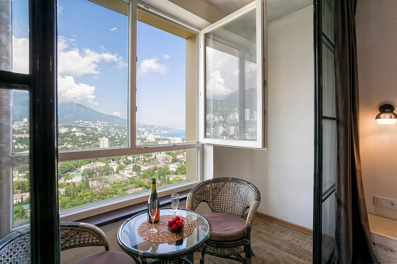 Апартаменты Ялта Алмаз 11