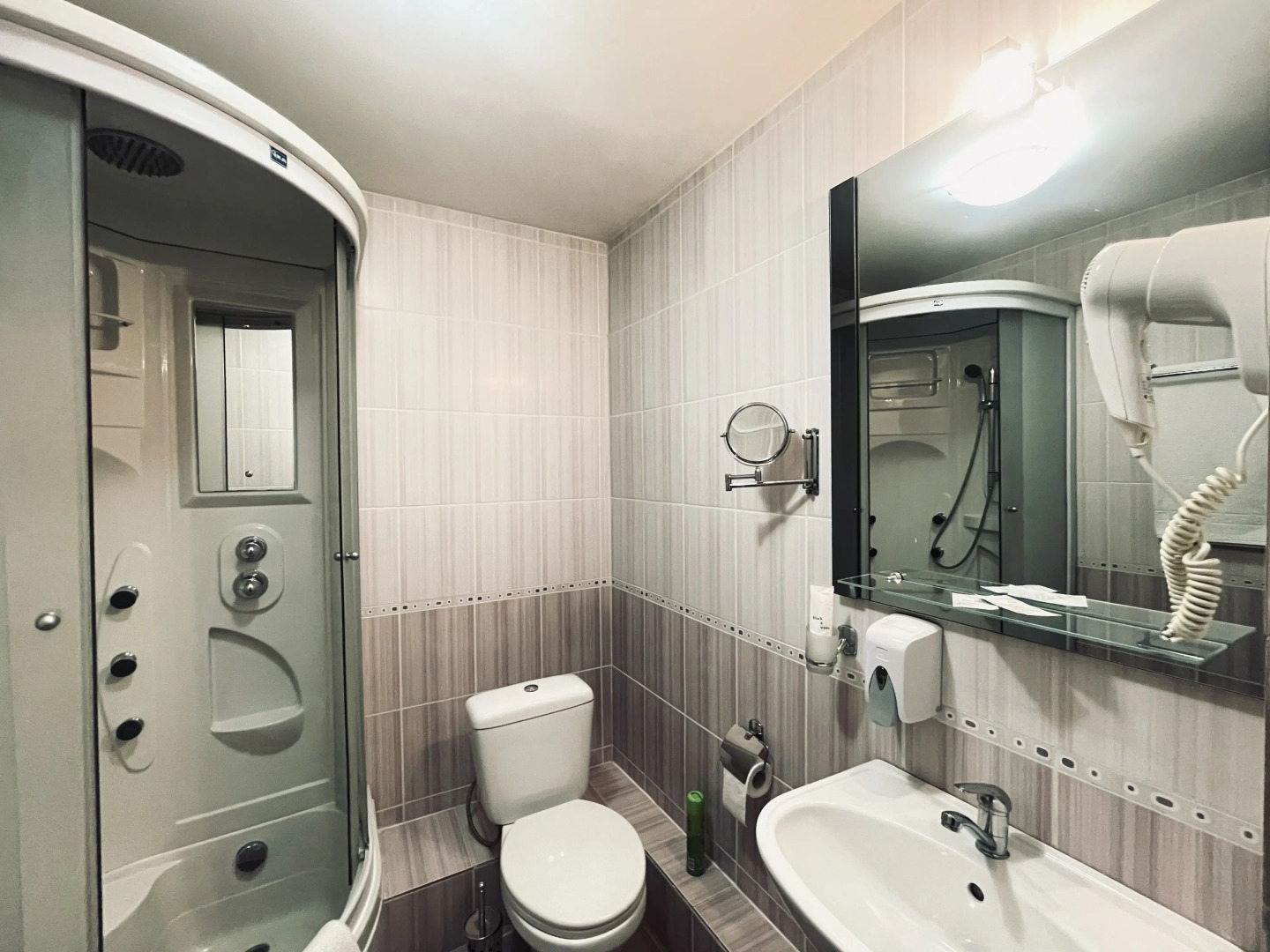 Отель Визит