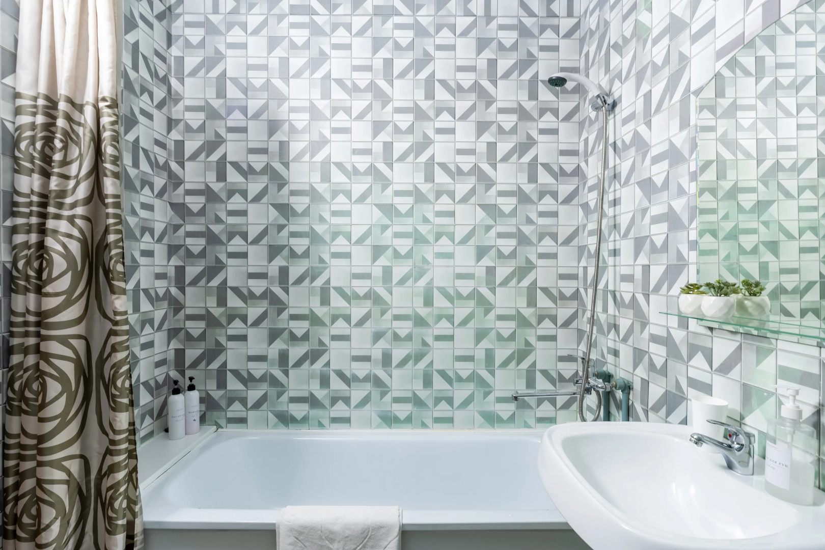 Апартаменты на Набережной Волги