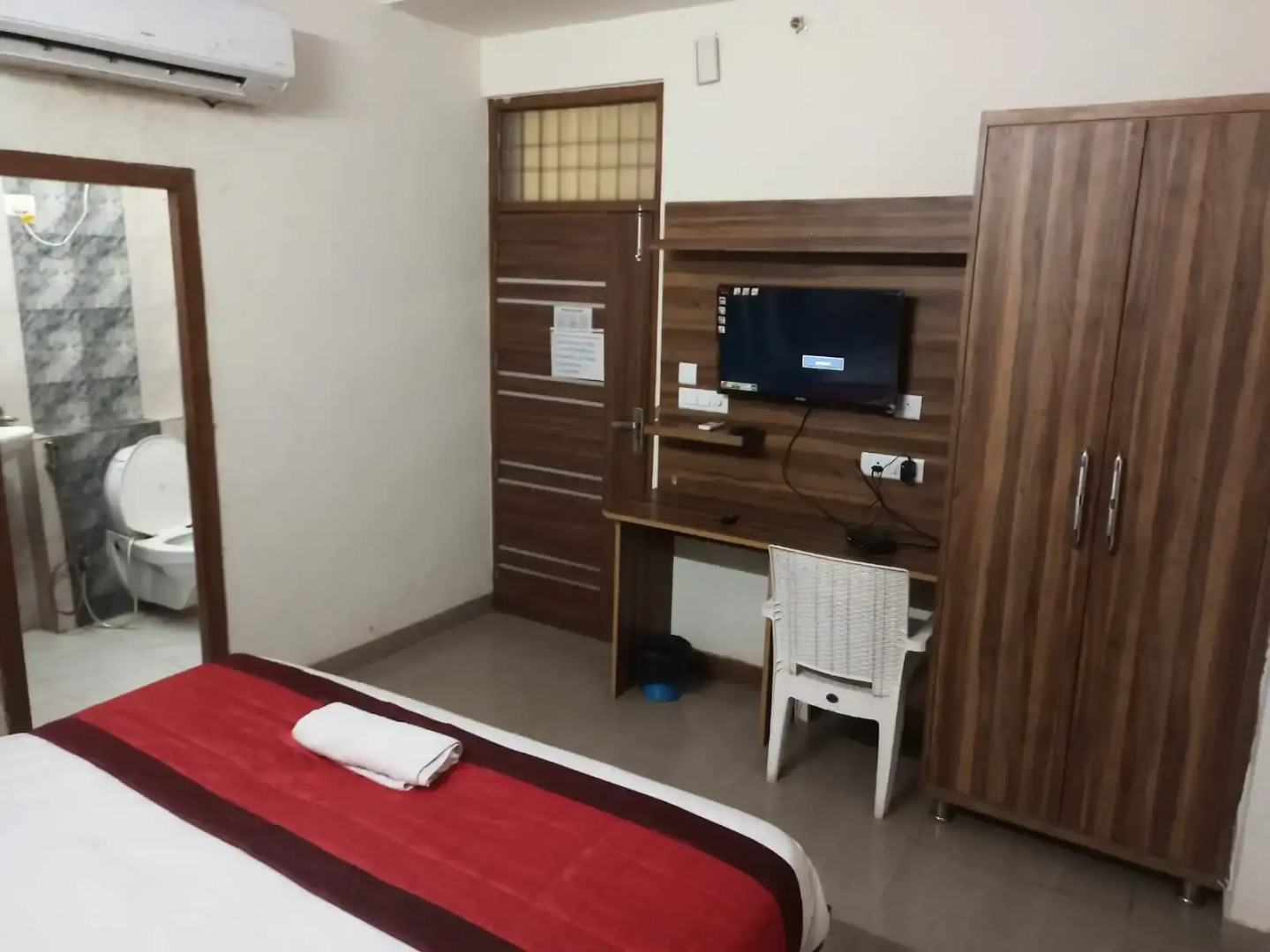 Отель Meghna Residency