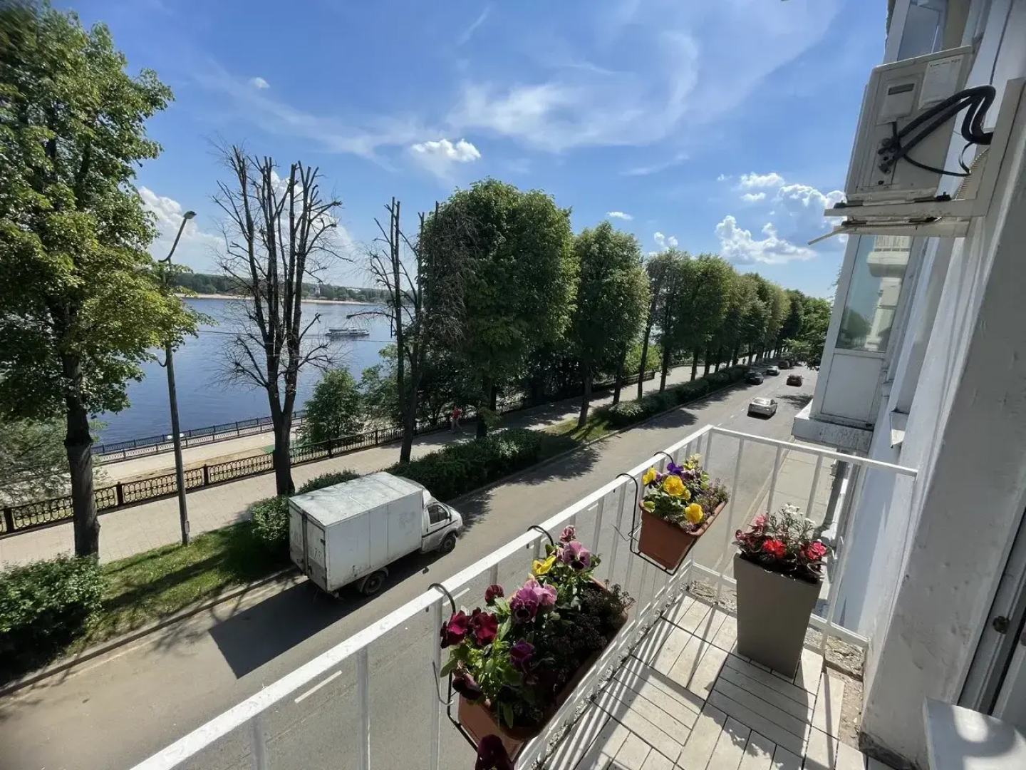 Апартаменты с Видом на Волгу