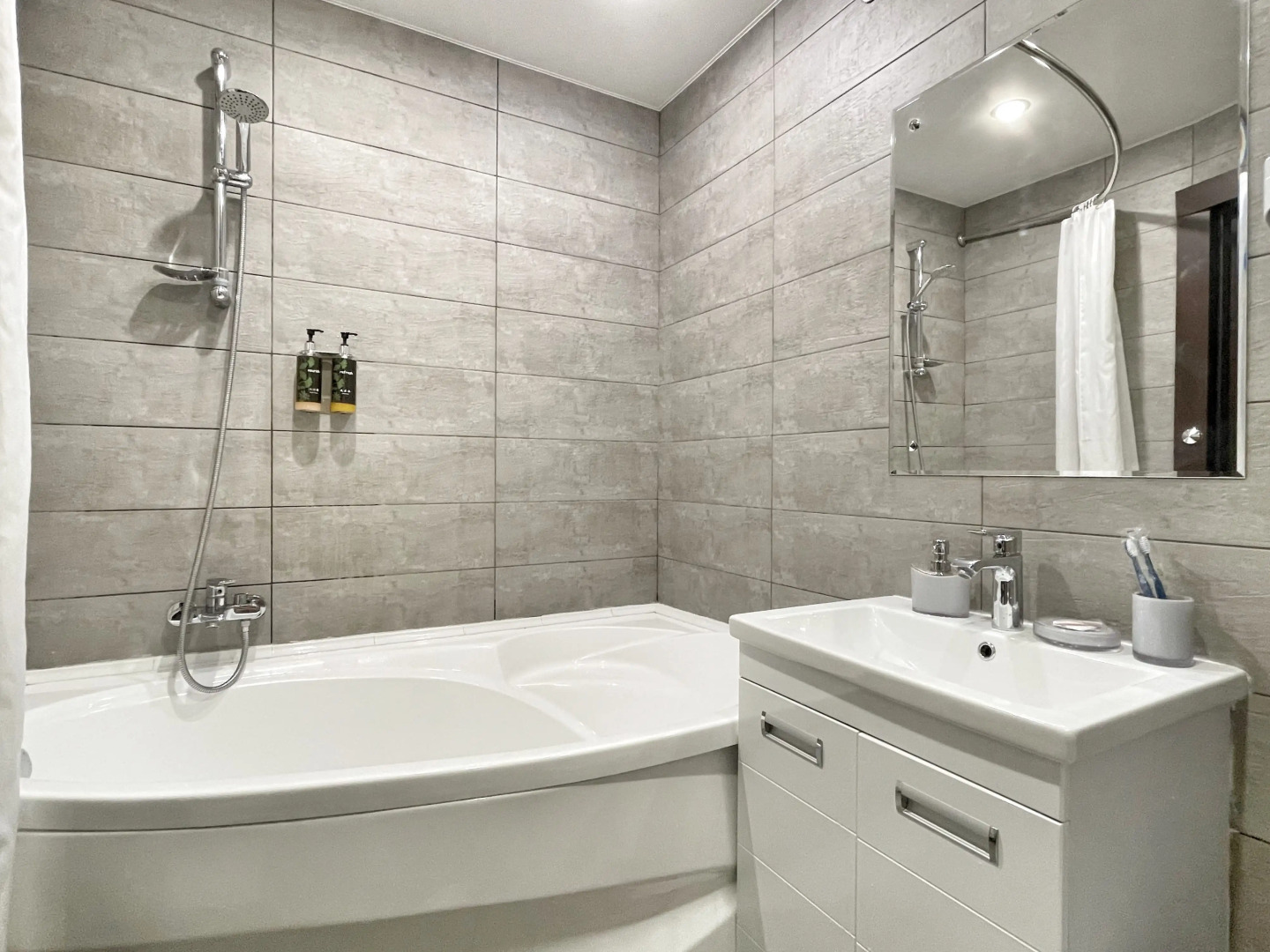 Апартаменты КвартАп на Московском 122А