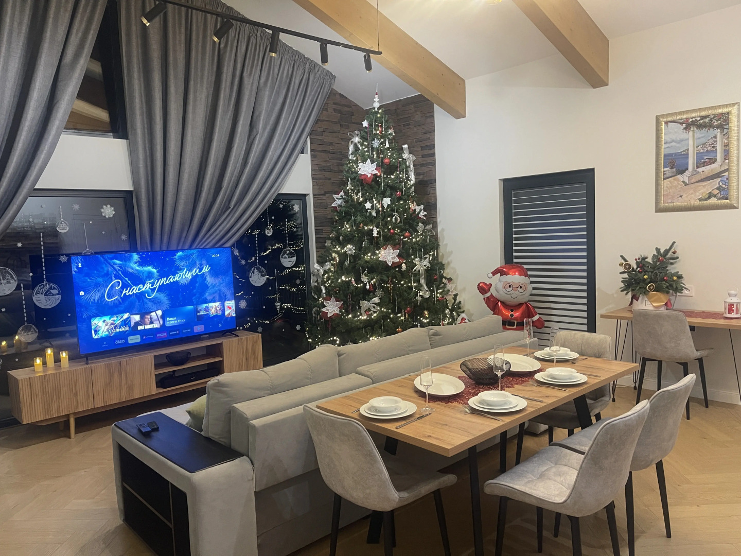 Частный дом у озера