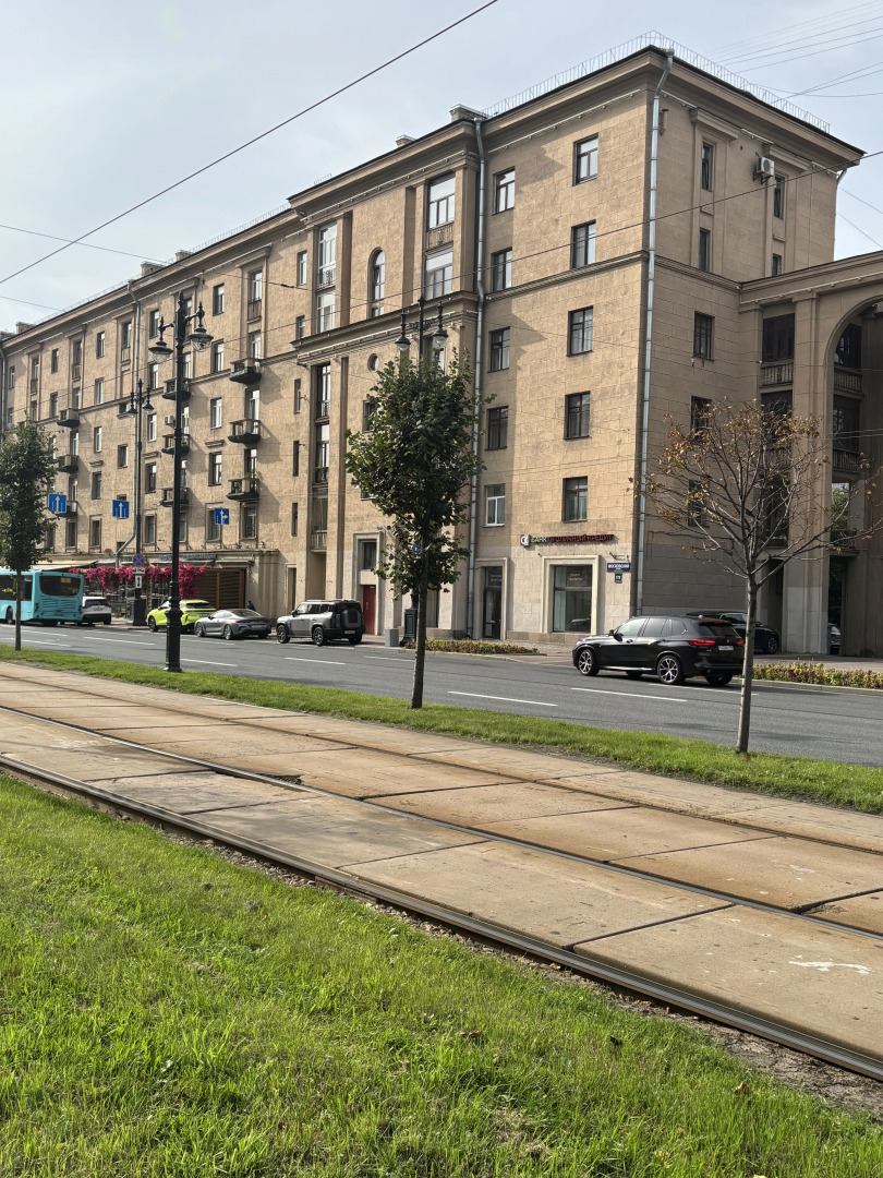 Квартира с сауной и балконом