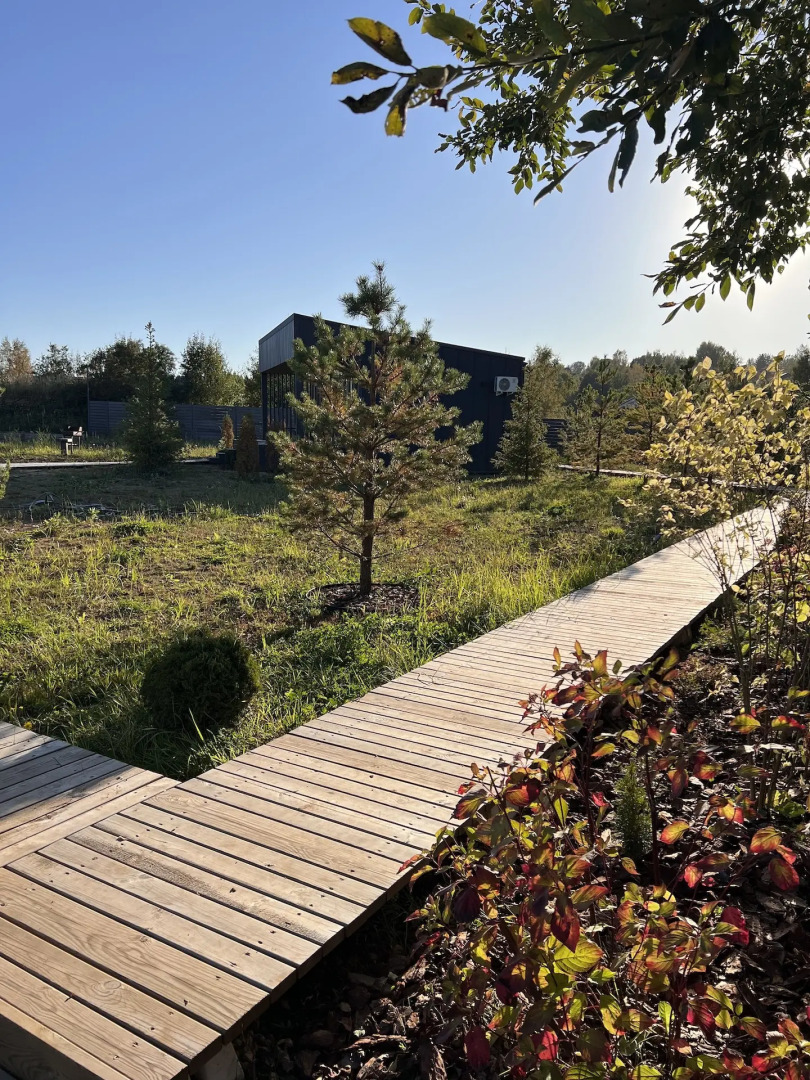 Частный дом Lakeside house