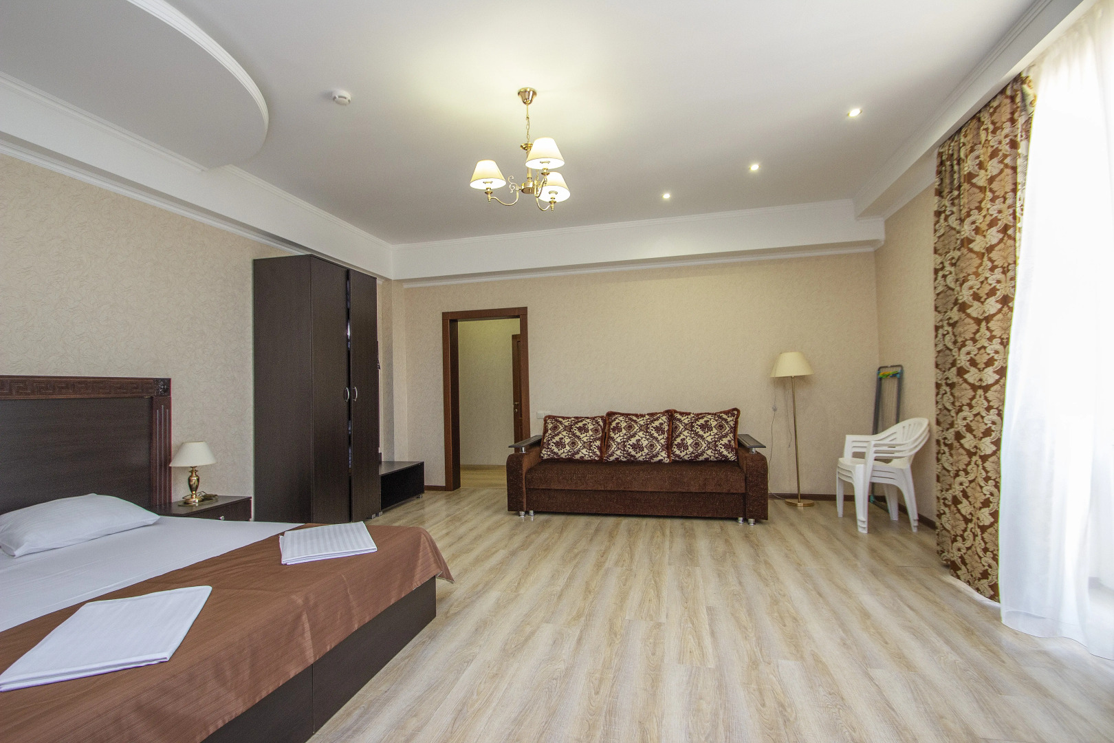 Отель LUXURY HOUSE